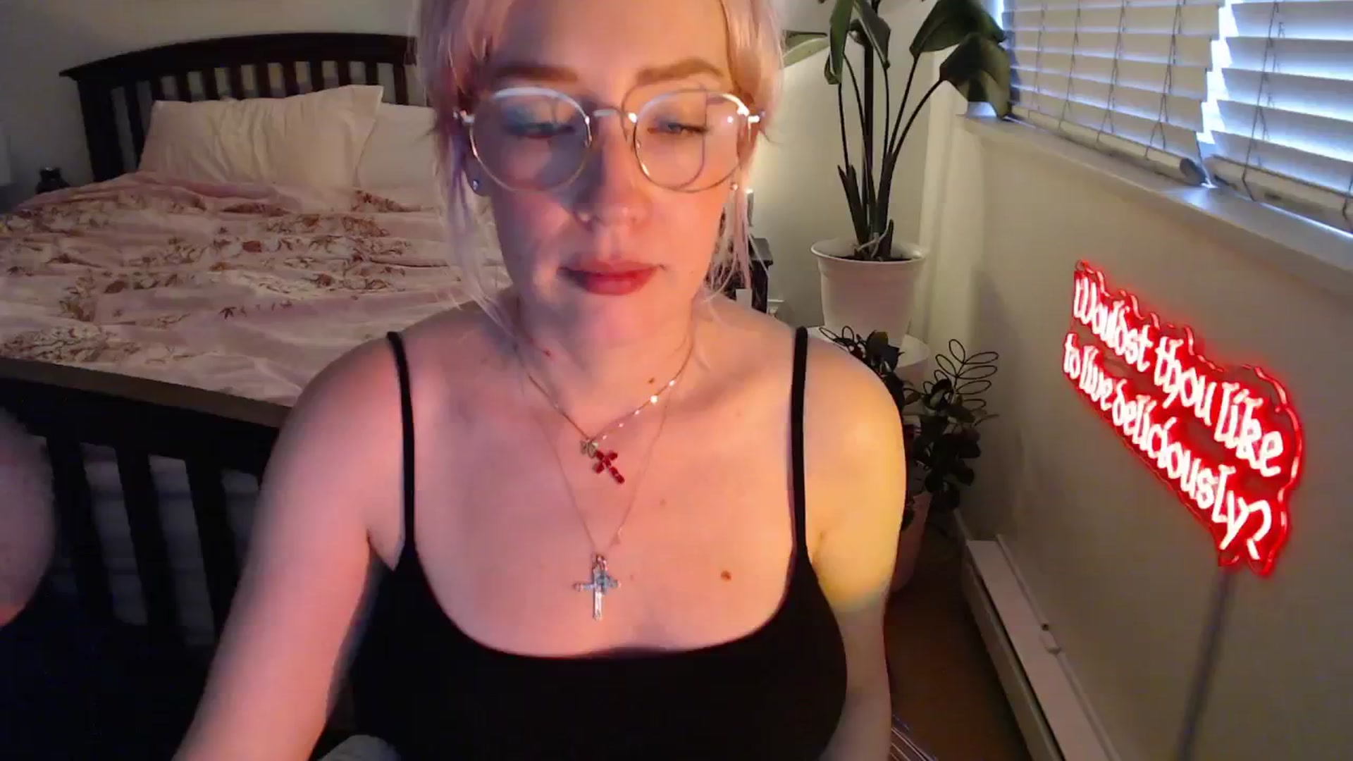 Gallery image thumbnail from NahlaHoney's myfreecams stream on, 08/15/2025, 03:40 image 11 of 20