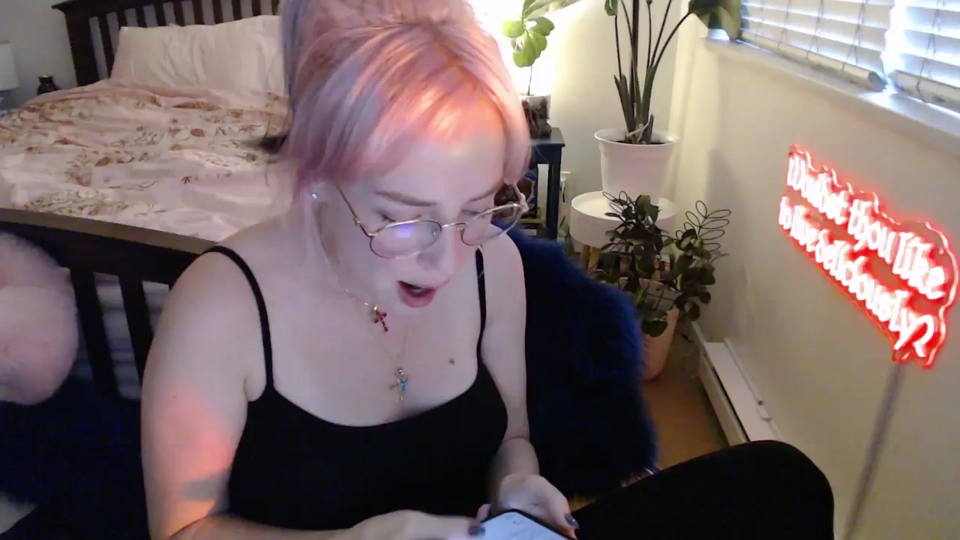 Gallery image thumbnail from NahlaHoney's myfreecams stream on, 08/15/2025, 03:40 image 8 of 20