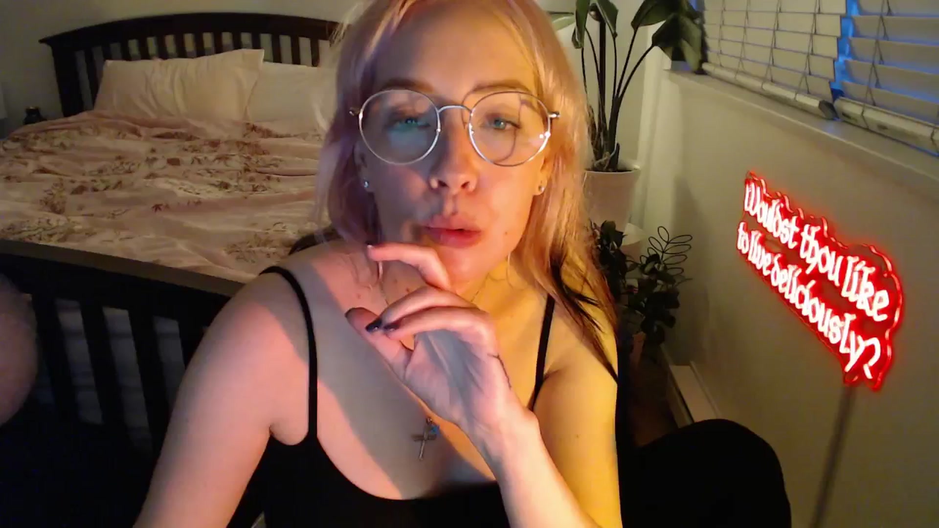 Gallery image thumbnail from NahlaHoney's myfreecams stream on, 08/15/2025, 03:40 image 20 of 20