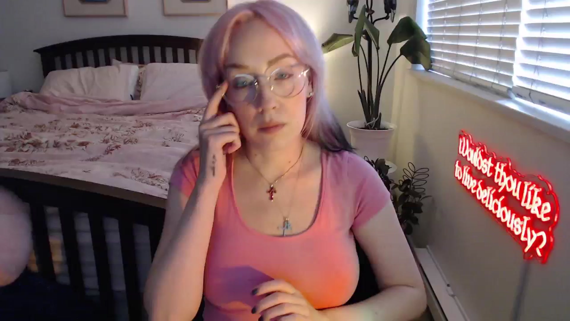 Gallery image thumbnail from NahlaHoney's myfreecams stream on, 08/19/2025, 02:59 image 9 of 20