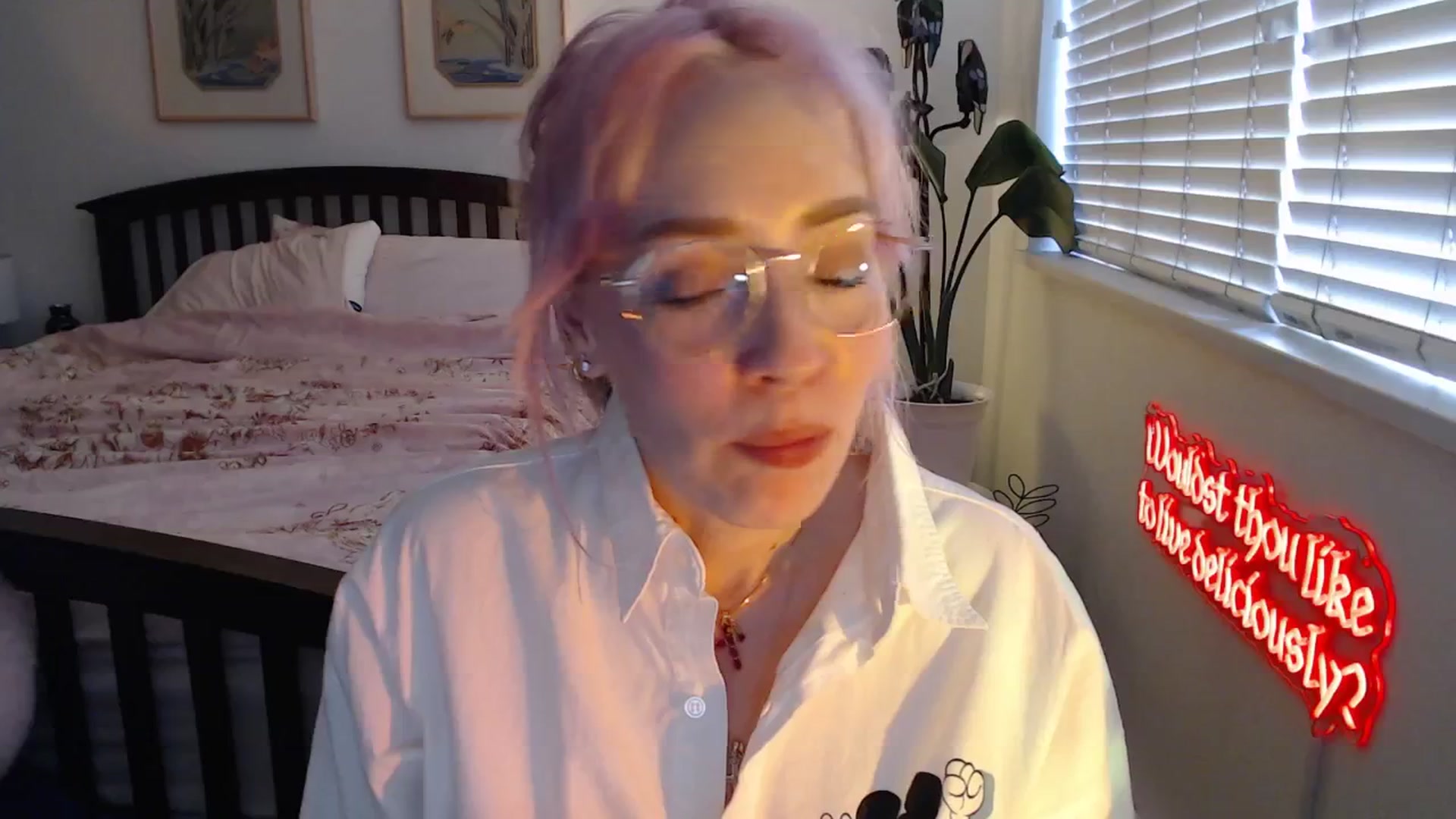 Gallery image thumbnail from NahlaHoney's myfreecams stream on, 08/20/2025, 03:31 image 4 of 20