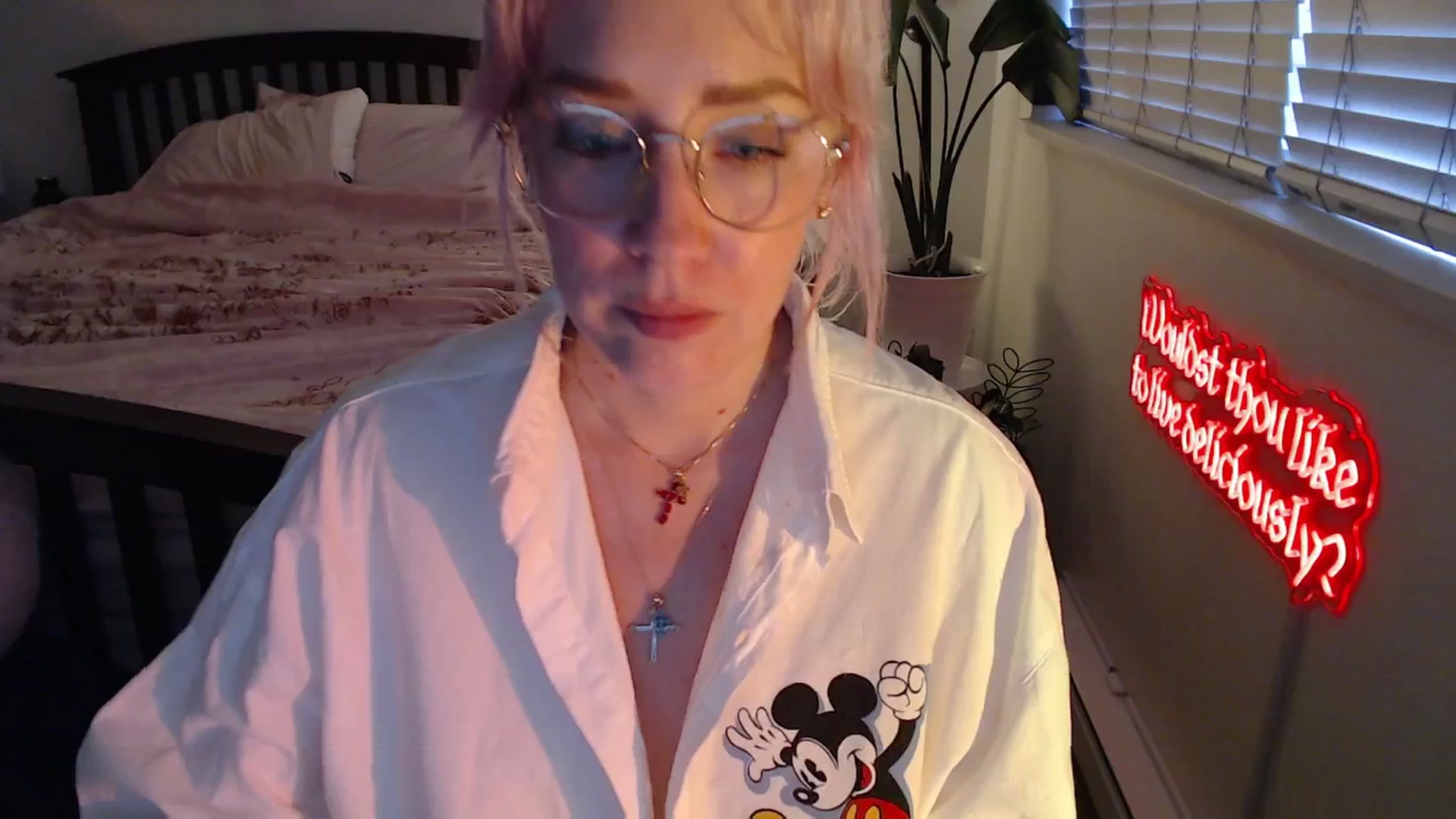 Gallery image thumbnail from NahlaHoney's myfreecams stream on, 08/20/2025, 03:31 image 16 of 20