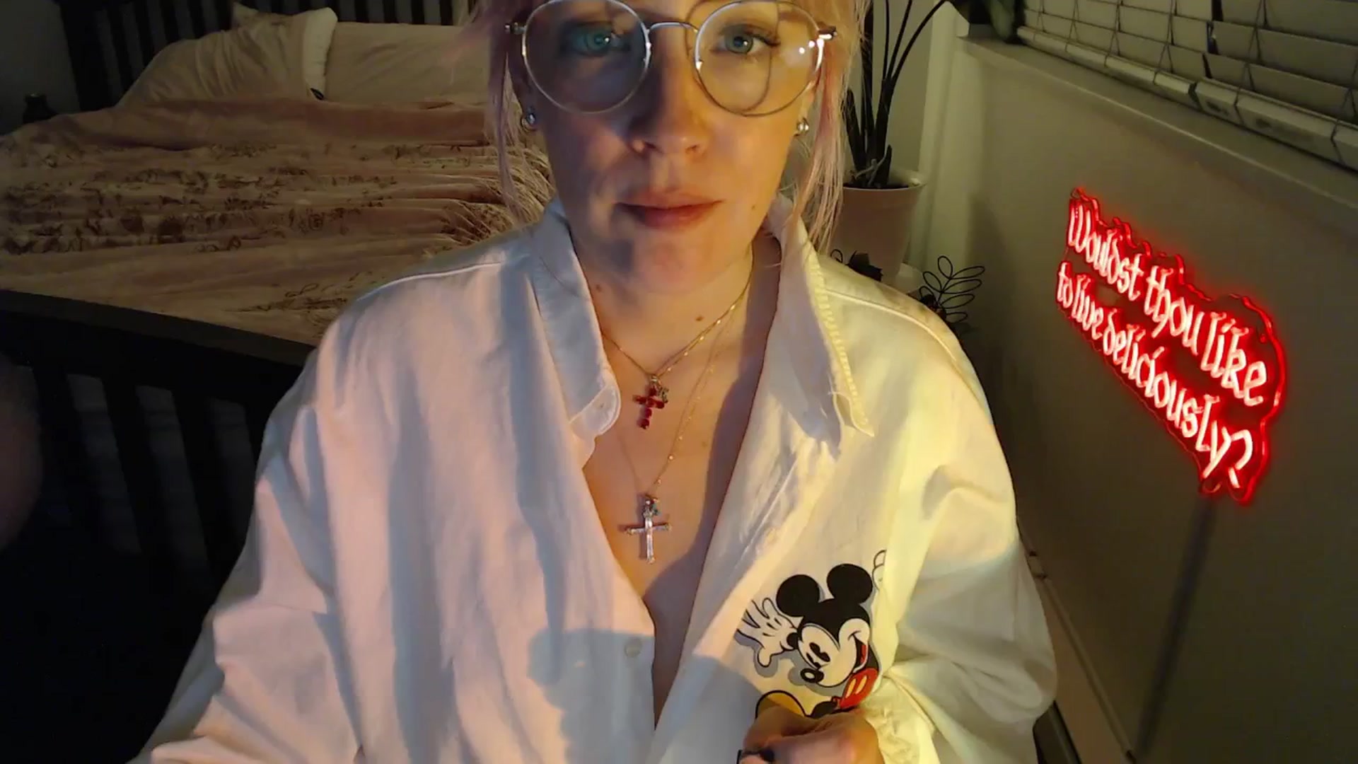 Gallery image thumbnail from NahlaHoney's myfreecams stream on, 08/20/2025, 04:22 image 16 of 20
