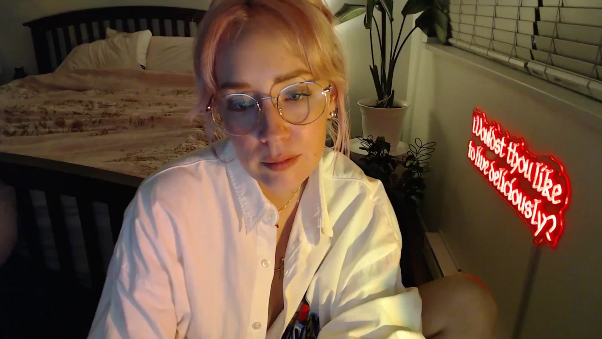 Gallery image thumbnail from NahlaHoney's myfreecams stream on, 08/20/2025, 04:22 image 19 of 20