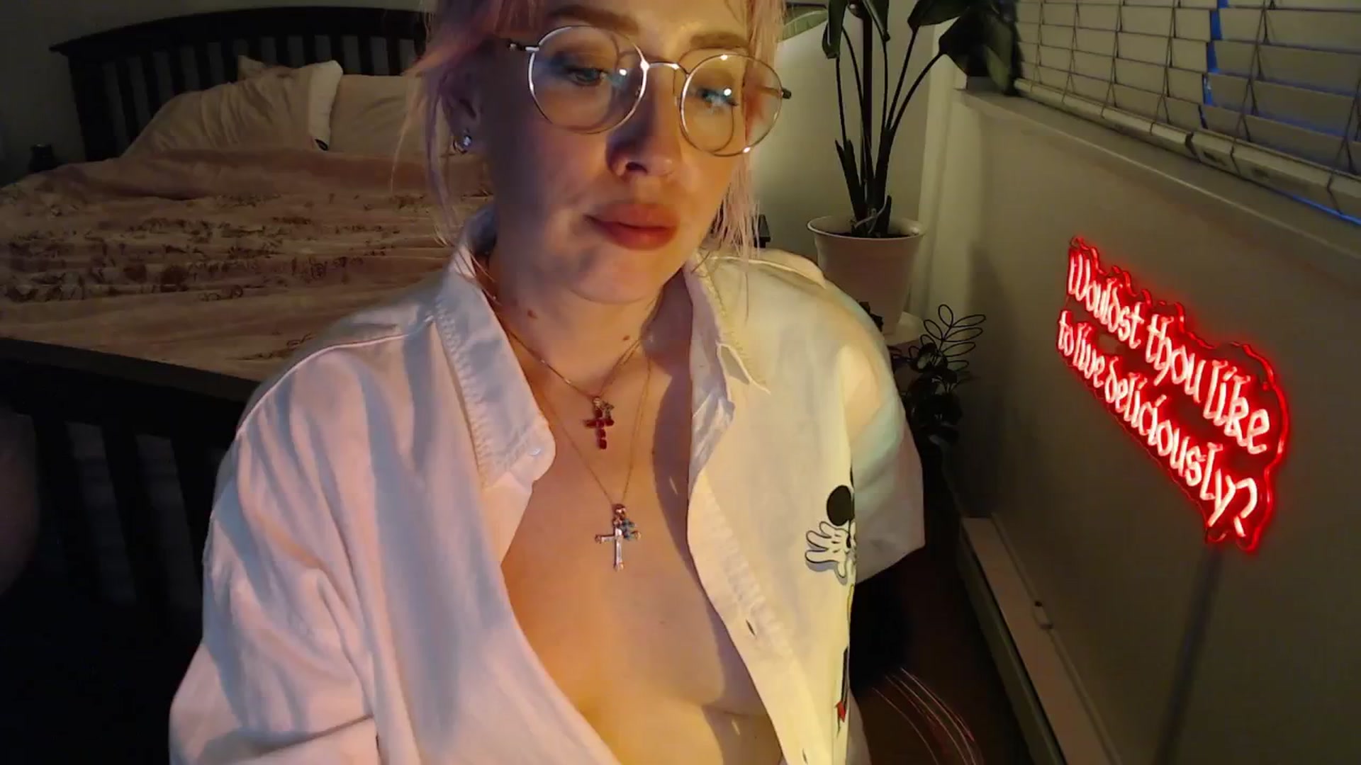 Gallery image thumbnail from NahlaHoney's myfreecams stream on, 08/20/2025, 04:22 image 4 of 20