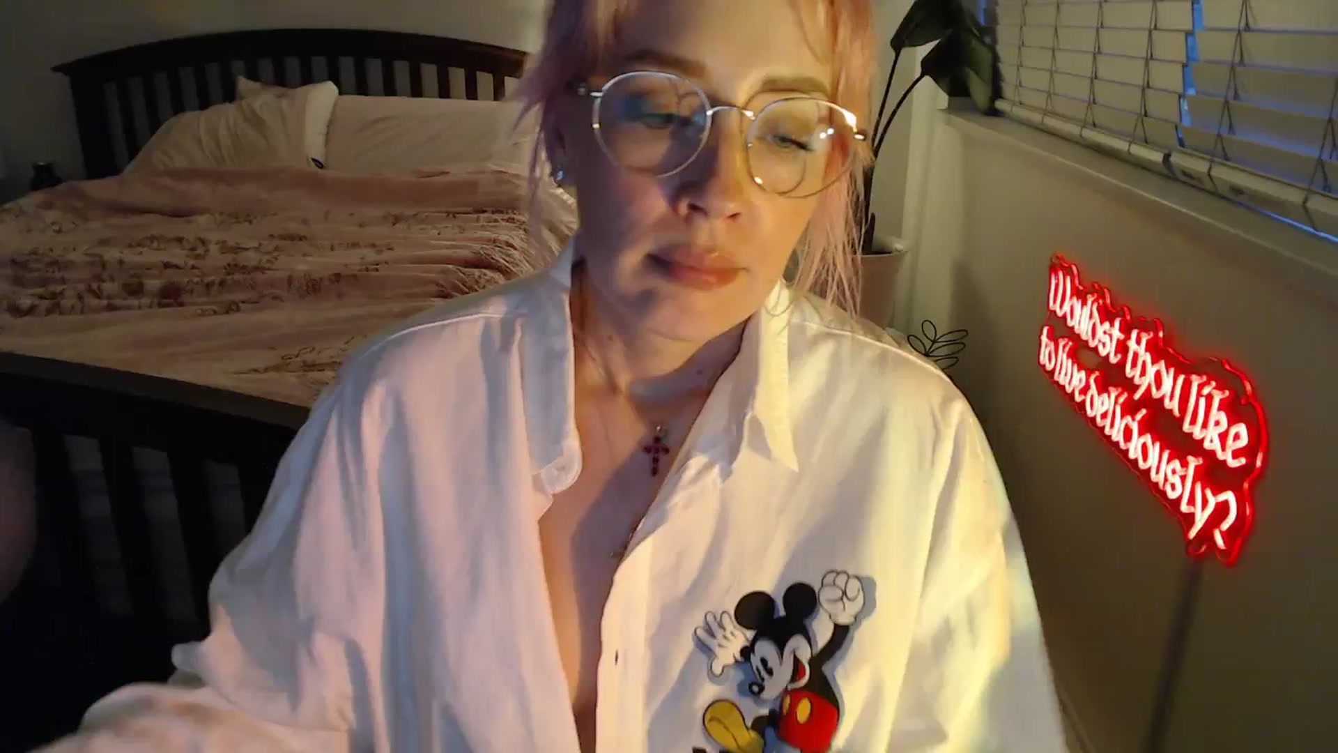 Gallery image thumbnail from NahlaHoney's myfreecams stream on, 08/20/2025, 04:22 image 1 of 20