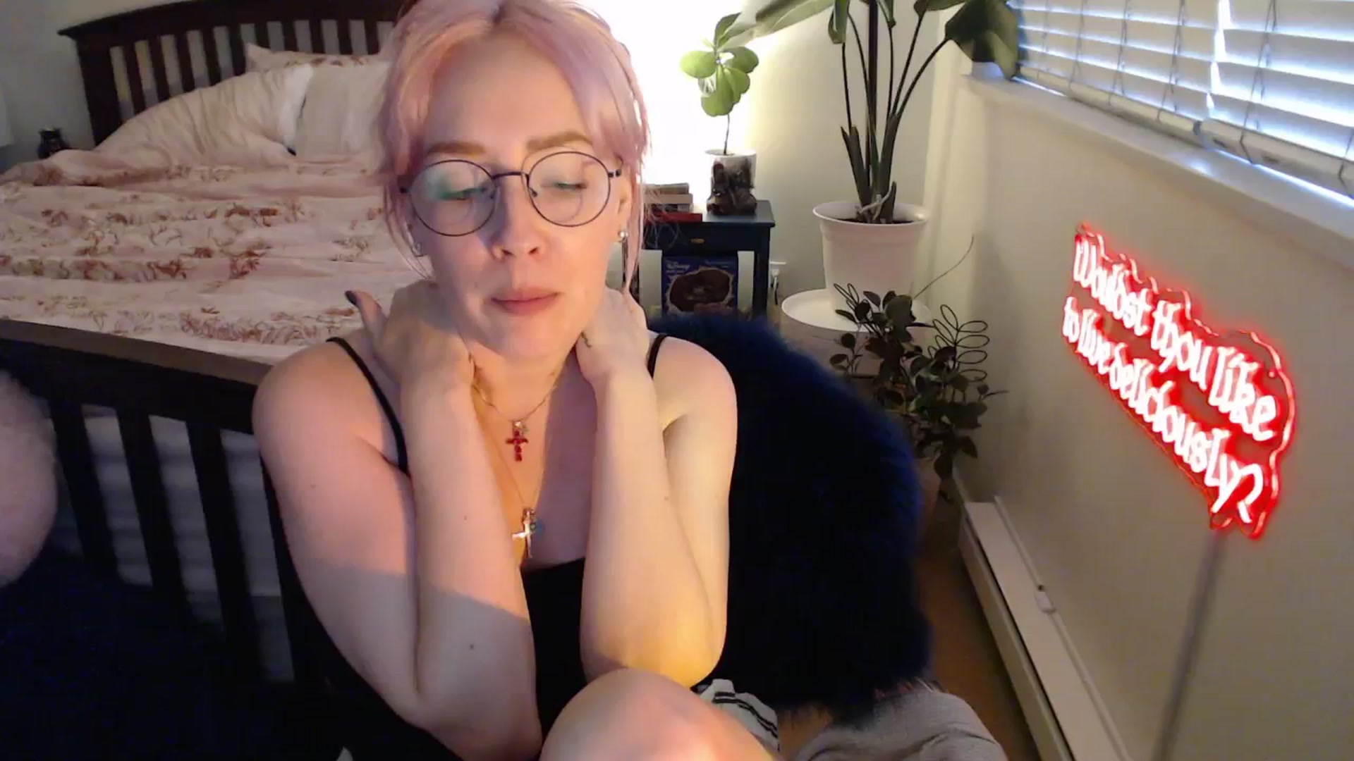 Gallery image thumbnail from NahlaHoney's myfreecams stream on, 08/21/2025, 04:57 image 10 of 20