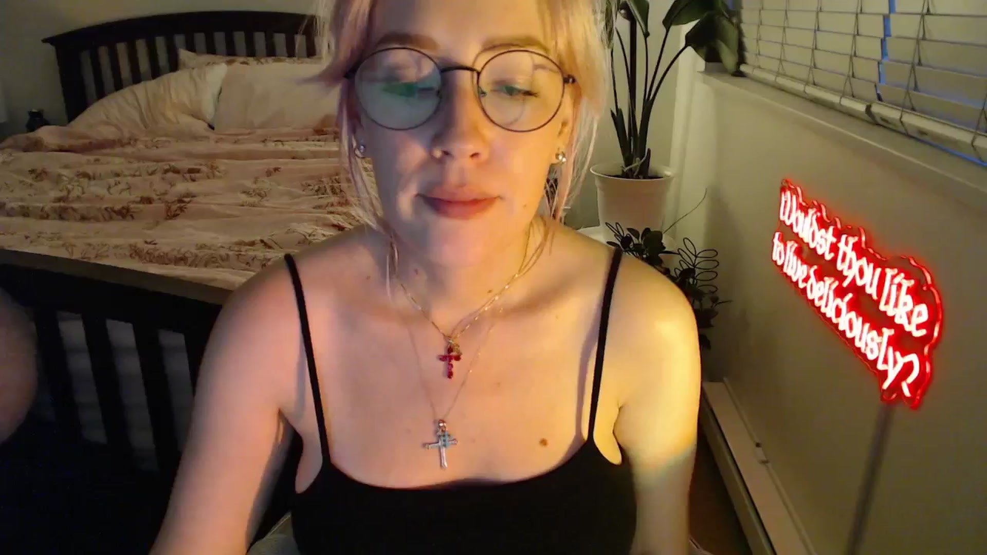 Gallery image thumbnail from NahlaHoney's myfreecams stream on, 08/21/2025, 04:57 image 14 of 20