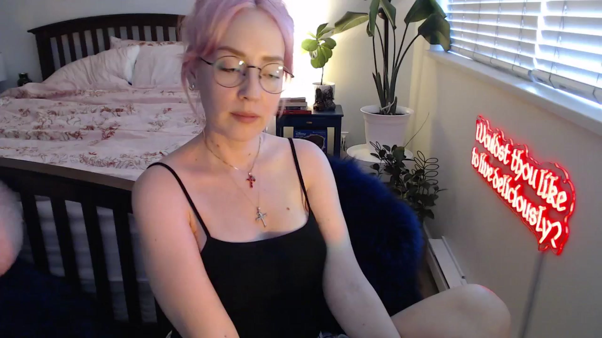 Gallery image thumbnail from NahlaHoney's myfreecams stream on, 08/21/2025, 04:57 image 1 of 20