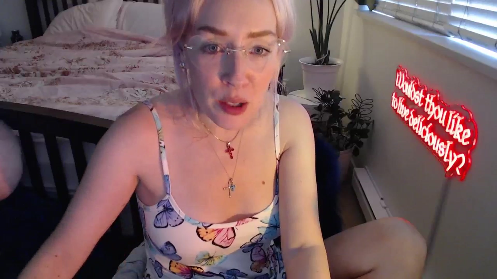 Gallery image thumbnail from NahlaHoney's myfreecams stream on, 08/26/2025, 02:29 image 18 of 20
