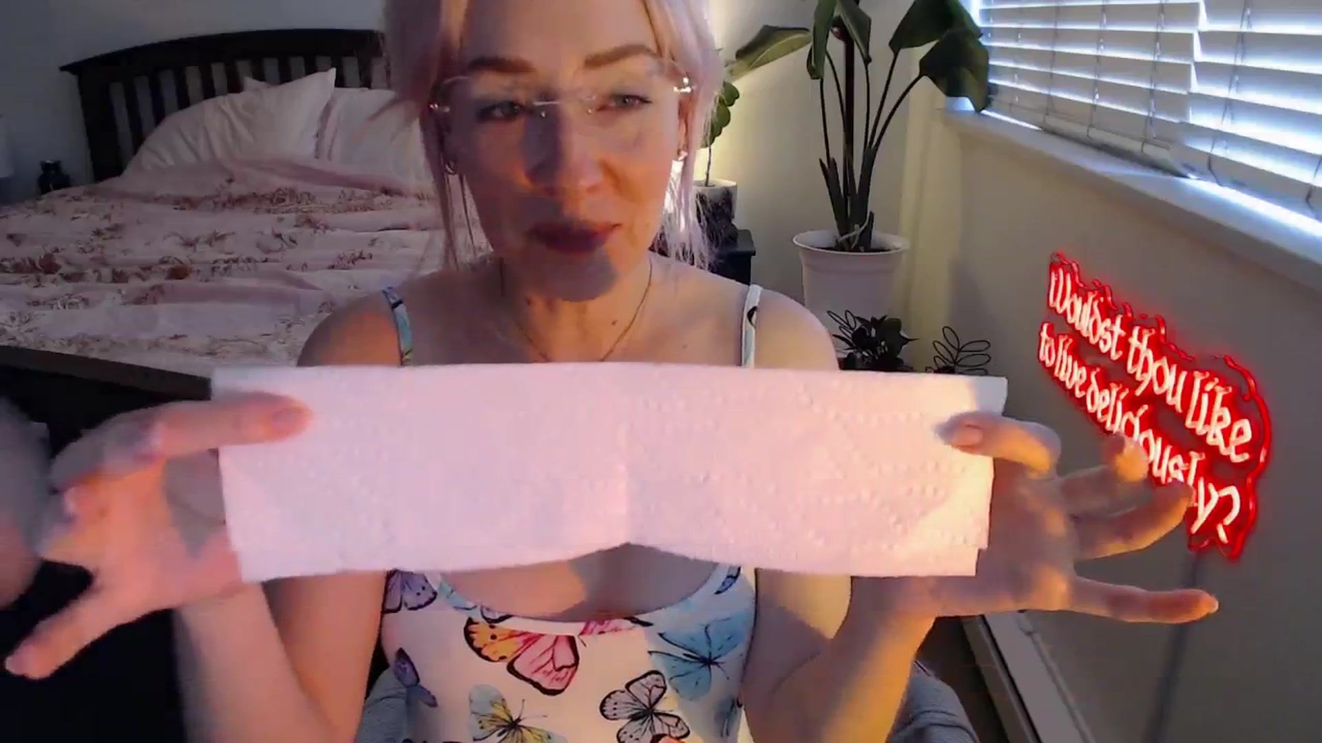 Gallery image thumbnail from NahlaHoney's myfreecams stream on, 08/26/2025, 02:29 image 6 of 20