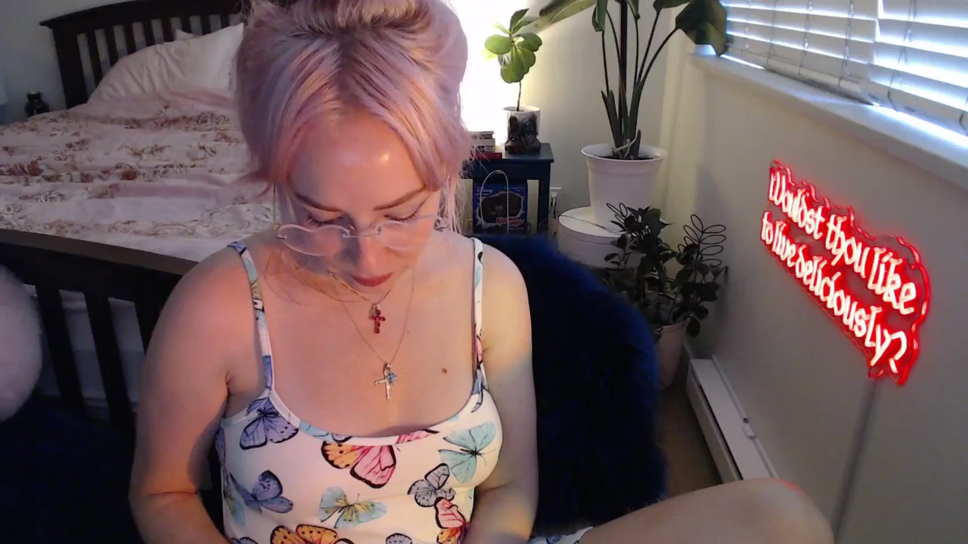 Gallery image thumbnail from NahlaHoney's myfreecams stream on, 08/26/2025, 02:29 image 13 of 20
