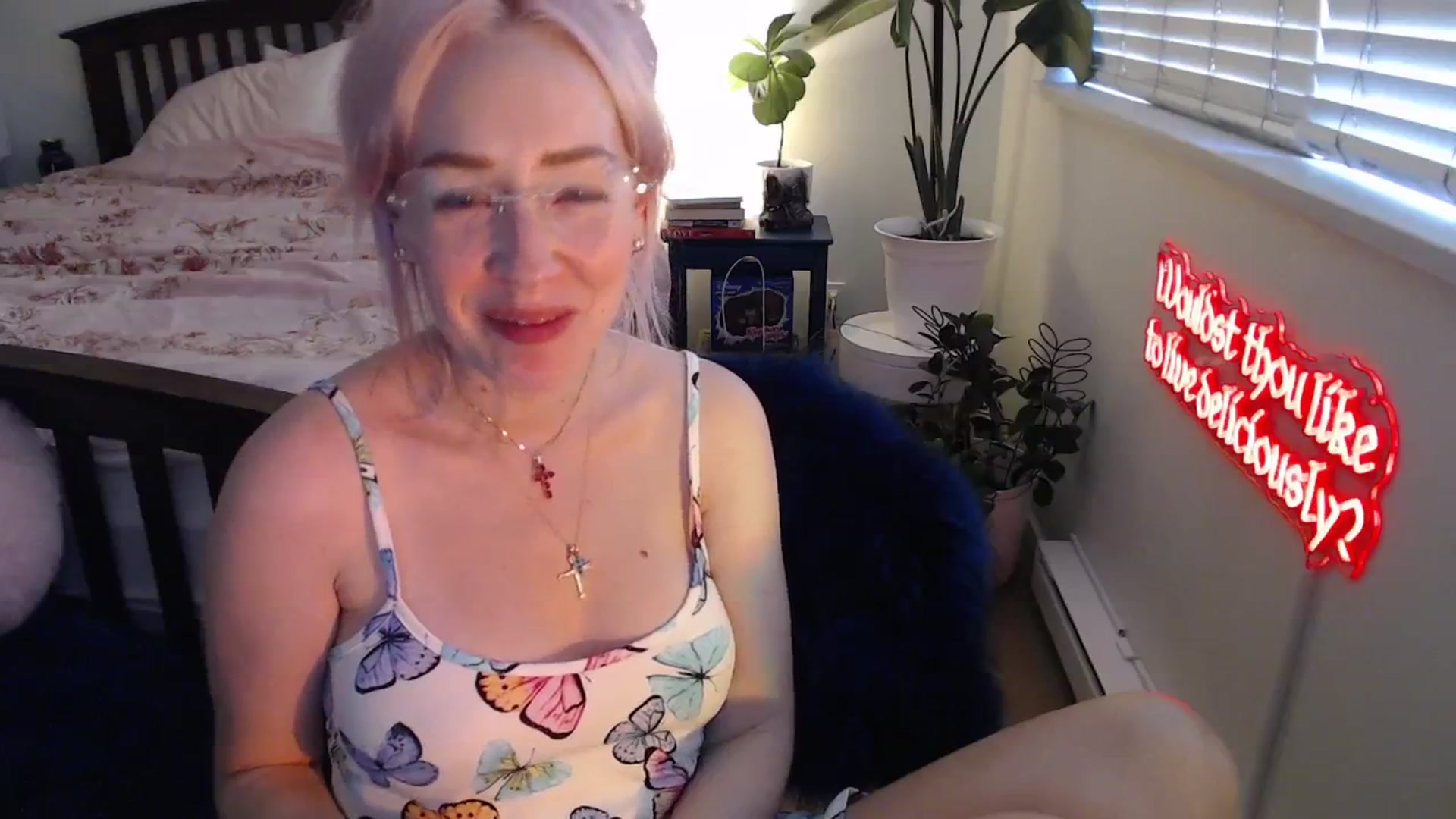 Gallery image thumbnail from NahlaHoney's myfreecams stream on, 08/26/2025, 02:29 image 15 of 20