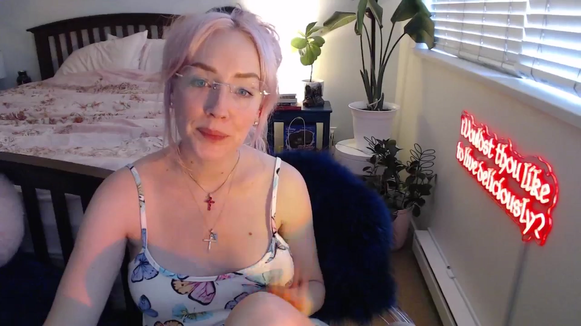 Gallery image thumbnail from NahlaHoney's myfreecams stream on, 08/26/2025, 02:29 image 4 of 20