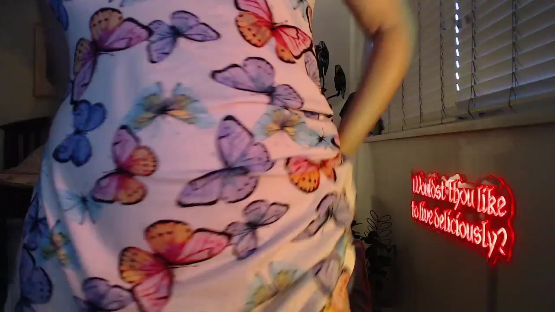 Gallery image thumbnail from NahlaHoney's myfreecams stream on, 08/26/2025, 03:12 image 19 of 20