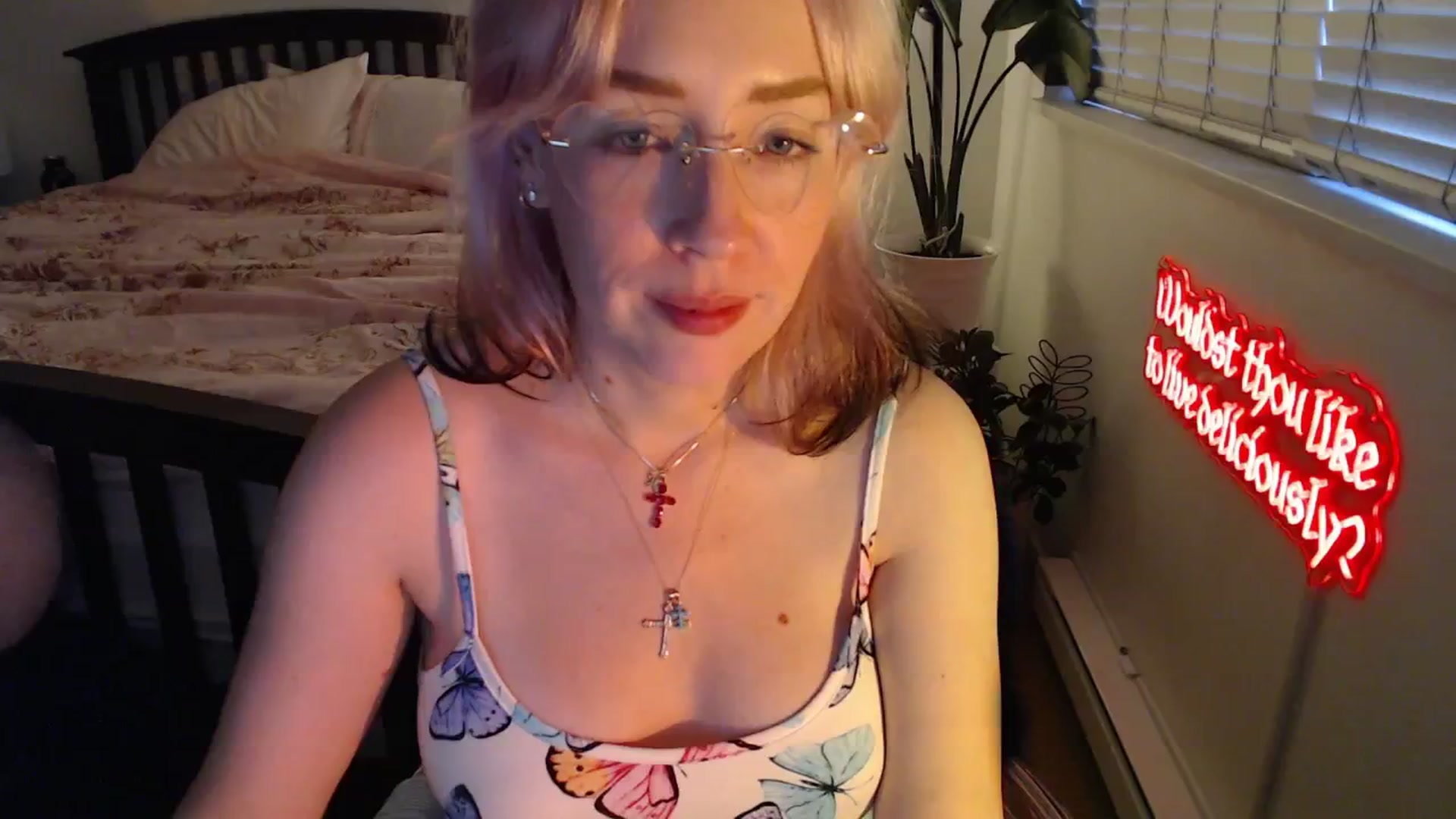 Gallery image thumbnail from NahlaHoney's myfreecams stream on, 08/26/2025, 03:12 image 18 of 20