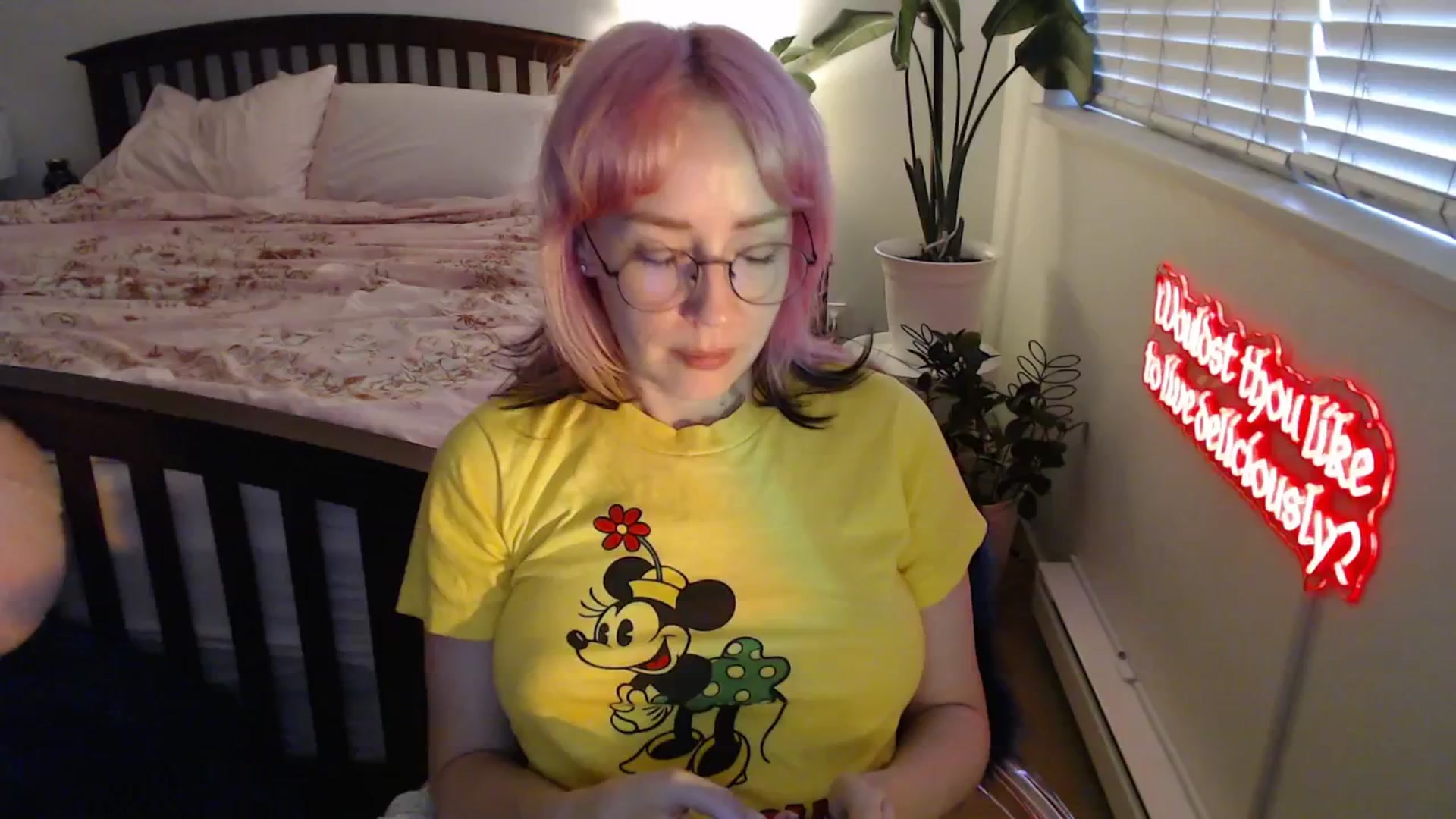 Gallery image thumbnail from NahlaHoney's myfreecams stream on, 08/27/2025, 03:55 image 3 of 20