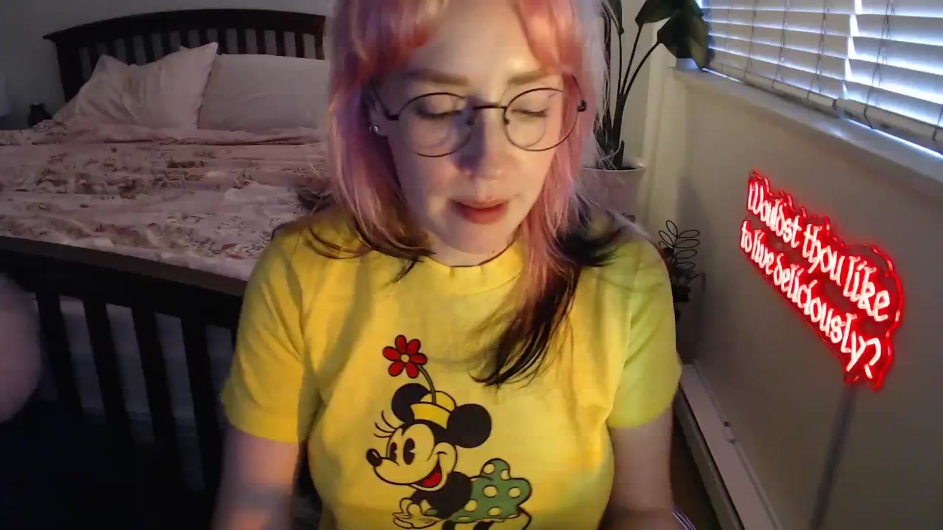 Gallery image thumbnail from NahlaHoney's myfreecams stream on, 08/27/2025, 03:55 image 1 of 20