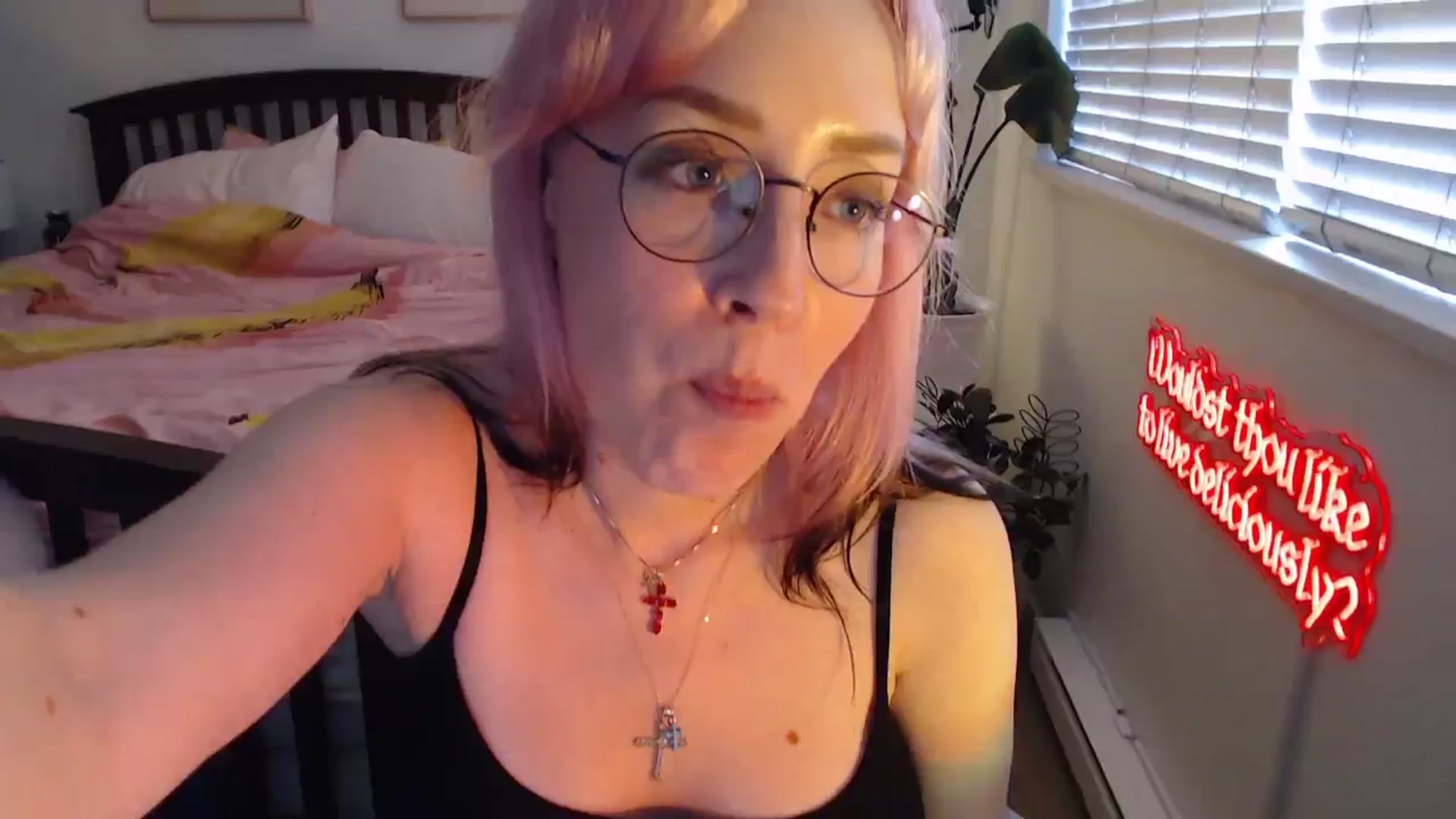 Gallery image thumbnail from NahlaHoney's myfreecams stream on, 08/31/2025, 03:22 image 7 of 20
