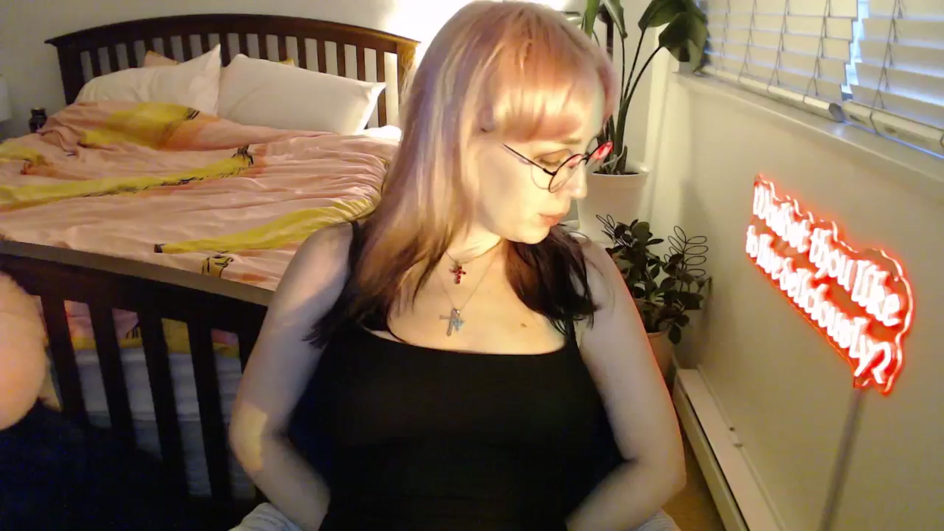 Gallery image thumbnail from NahlaHoney's myfreecams stream on, 08/31/2025, 03:22 image 17 of 20