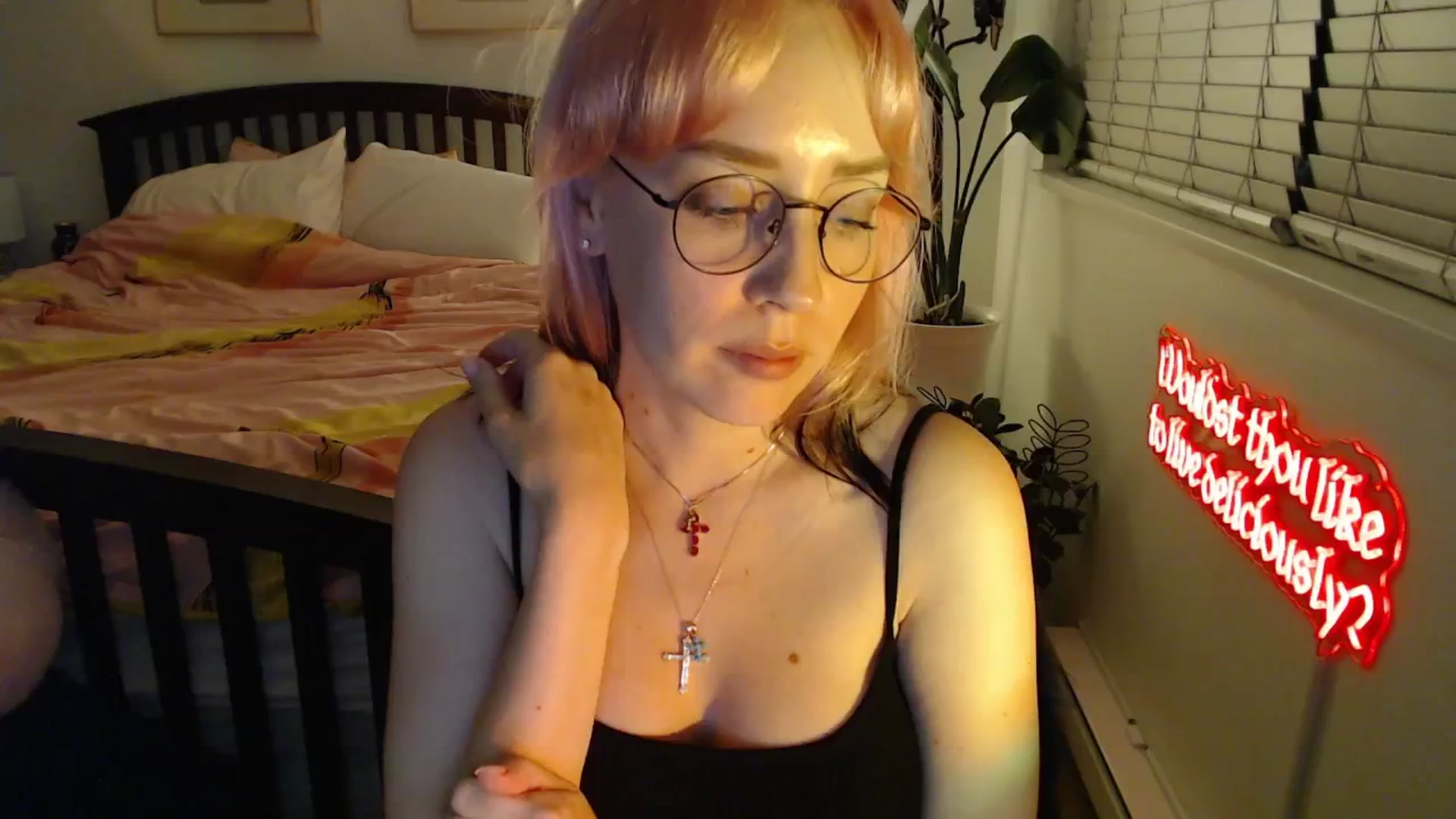 Gallery image thumbnail from NahlaHoney's myfreecams stream on, 08/31/2025, 04:09 image 9 of 20