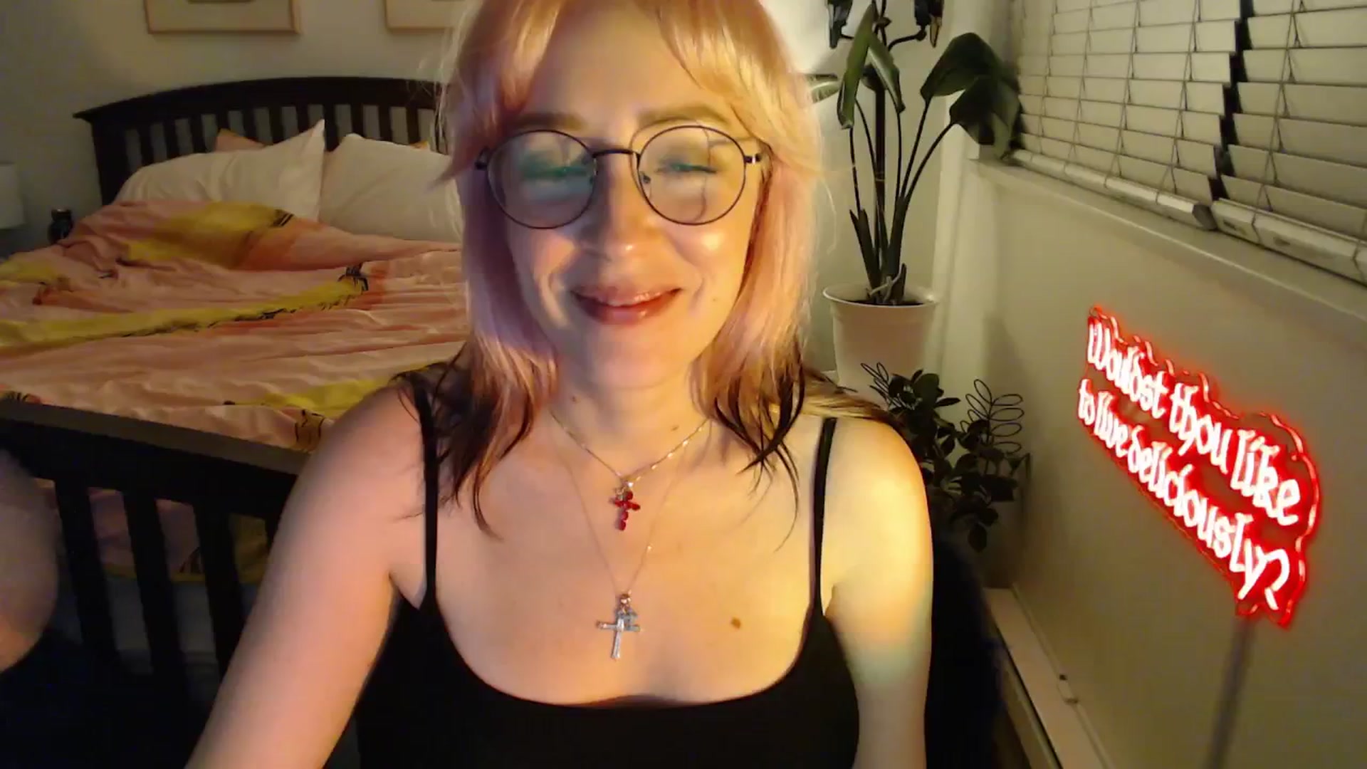Gallery image thumbnail from NahlaHoney's myfreecams stream on, 08/31/2025, 04:09 image 6 of 20