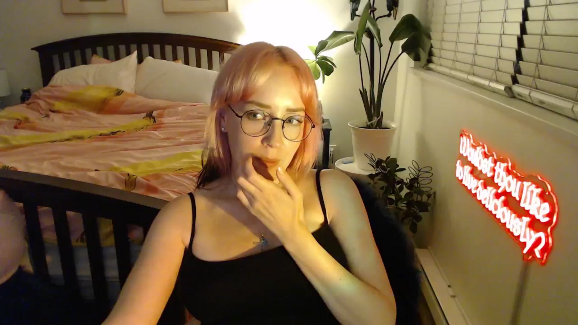 Gallery image thumbnail from NahlaHoney's myfreecams stream on, 08/31/2025, 04:09 image 5 of 20