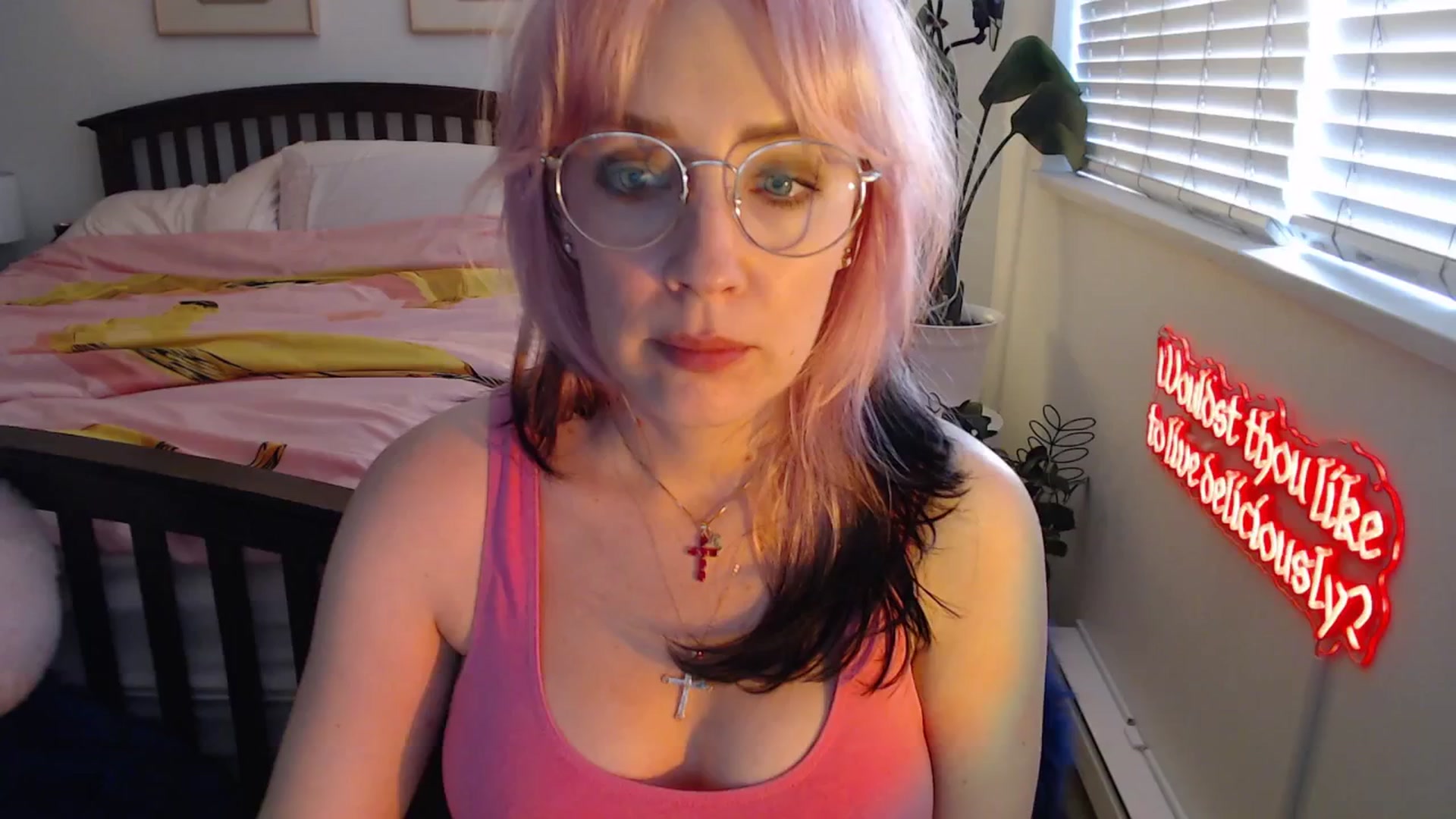 Gallery image thumbnail from NahlaHoney's myfreecams stream on, 09/03/2025, 03:02 image 1 of 20