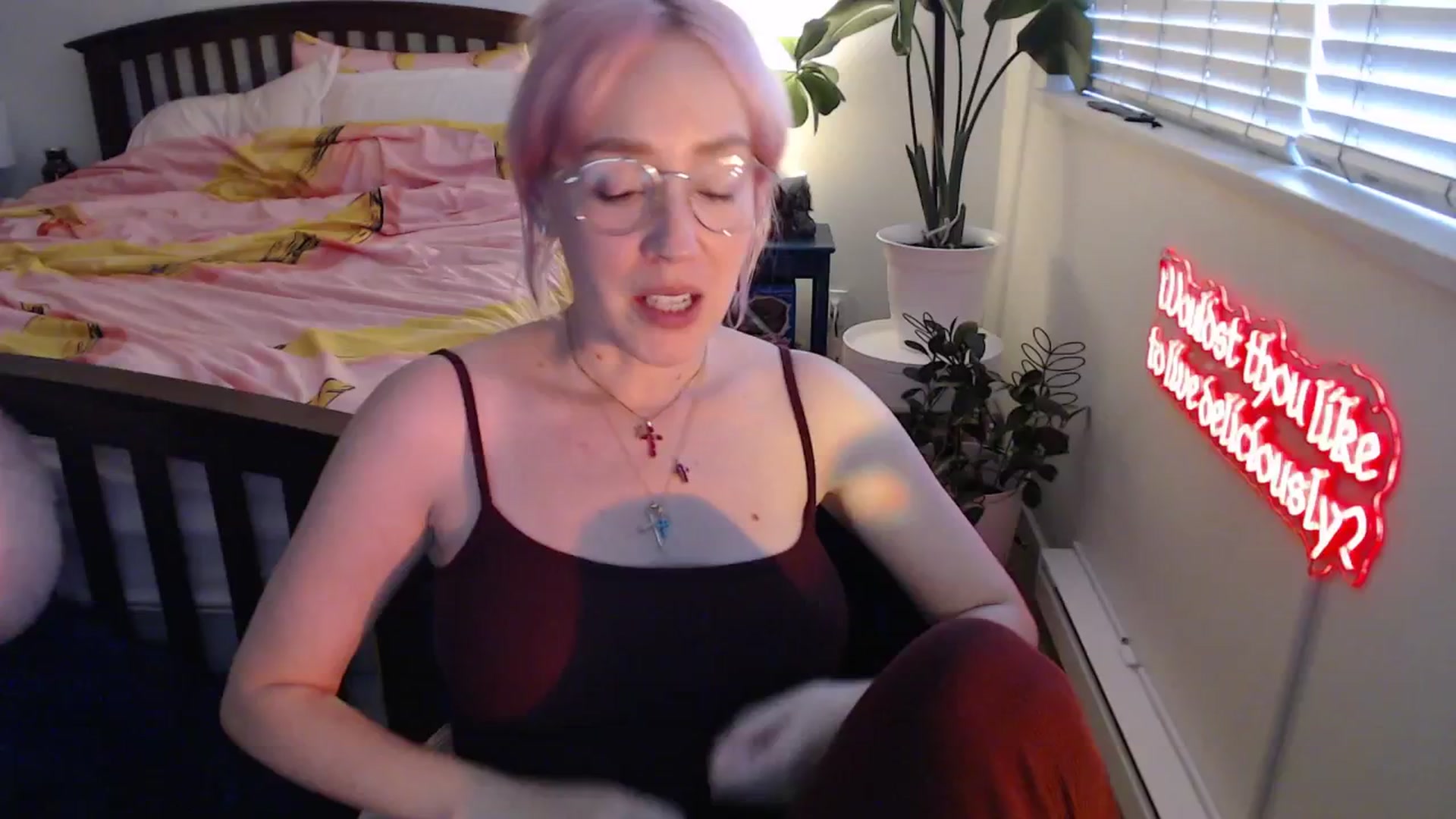 Gallery image thumbnail from NahlaHoney's myfreecams stream on, 09/09/2025, 03:42 image 6 of 20