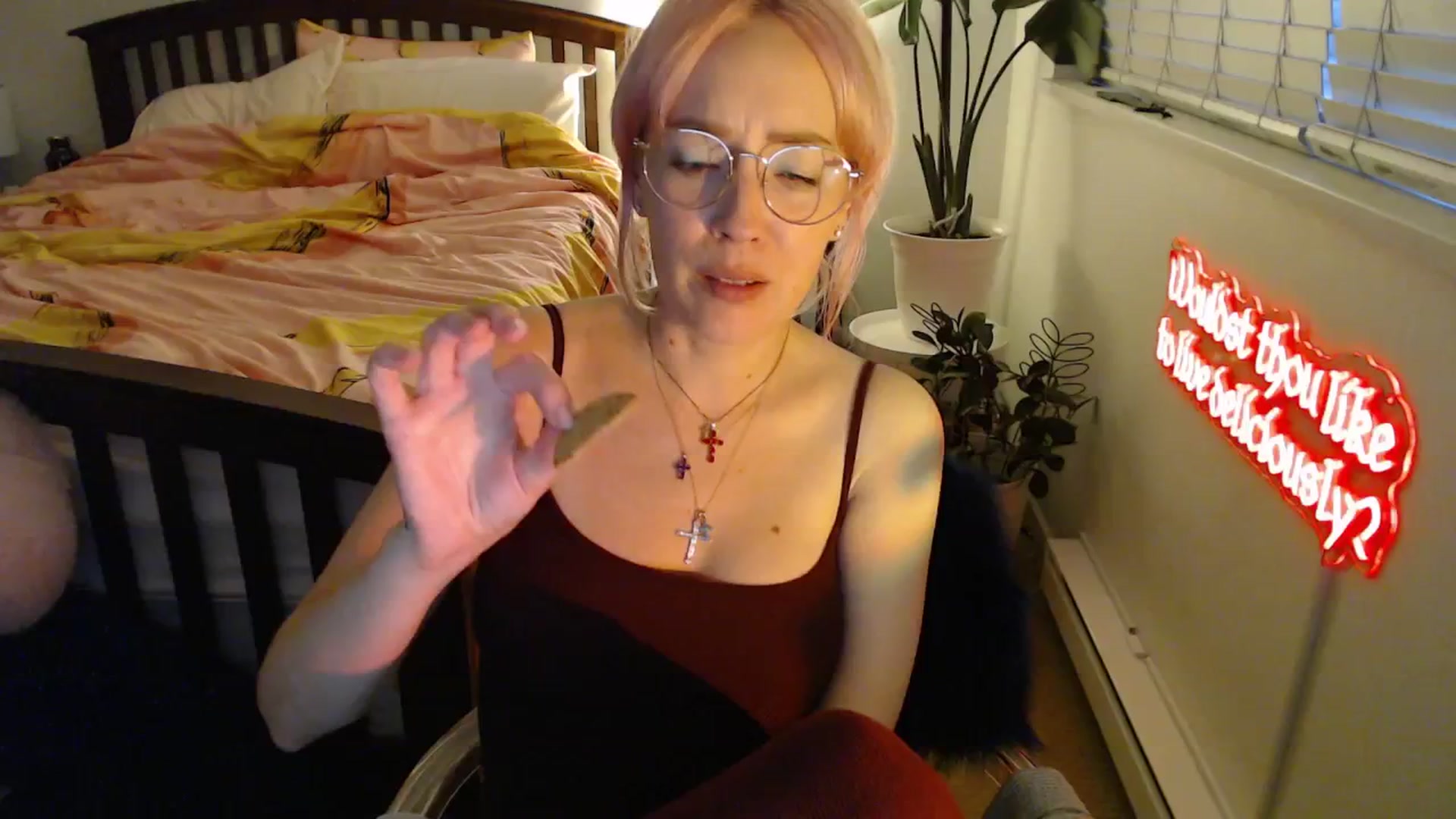 Gallery image thumbnail from NahlaHoney's myfreecams stream on, 09/09/2025, 03:42 image 14 of 20