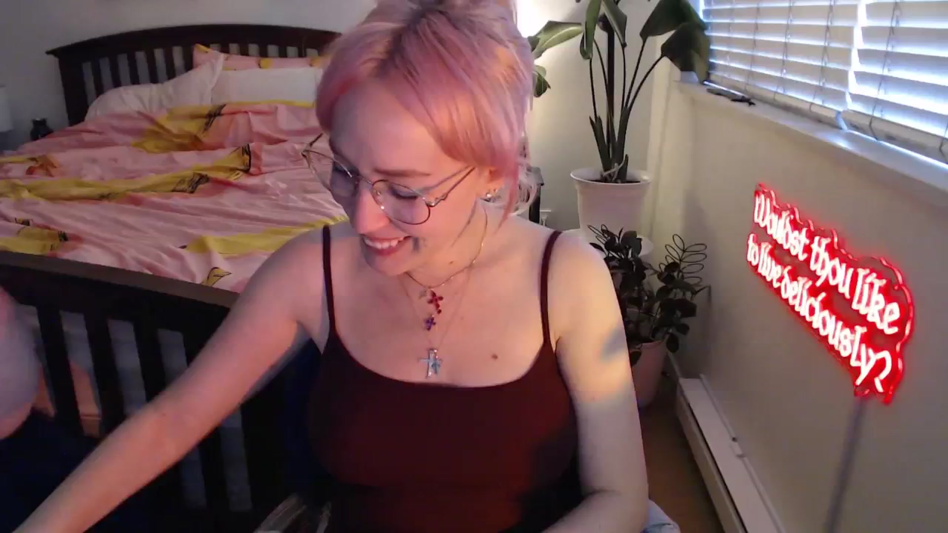 Gallery image thumbnail from NahlaHoney's myfreecams stream on, 09/09/2025, 03:42 image 8 of 20