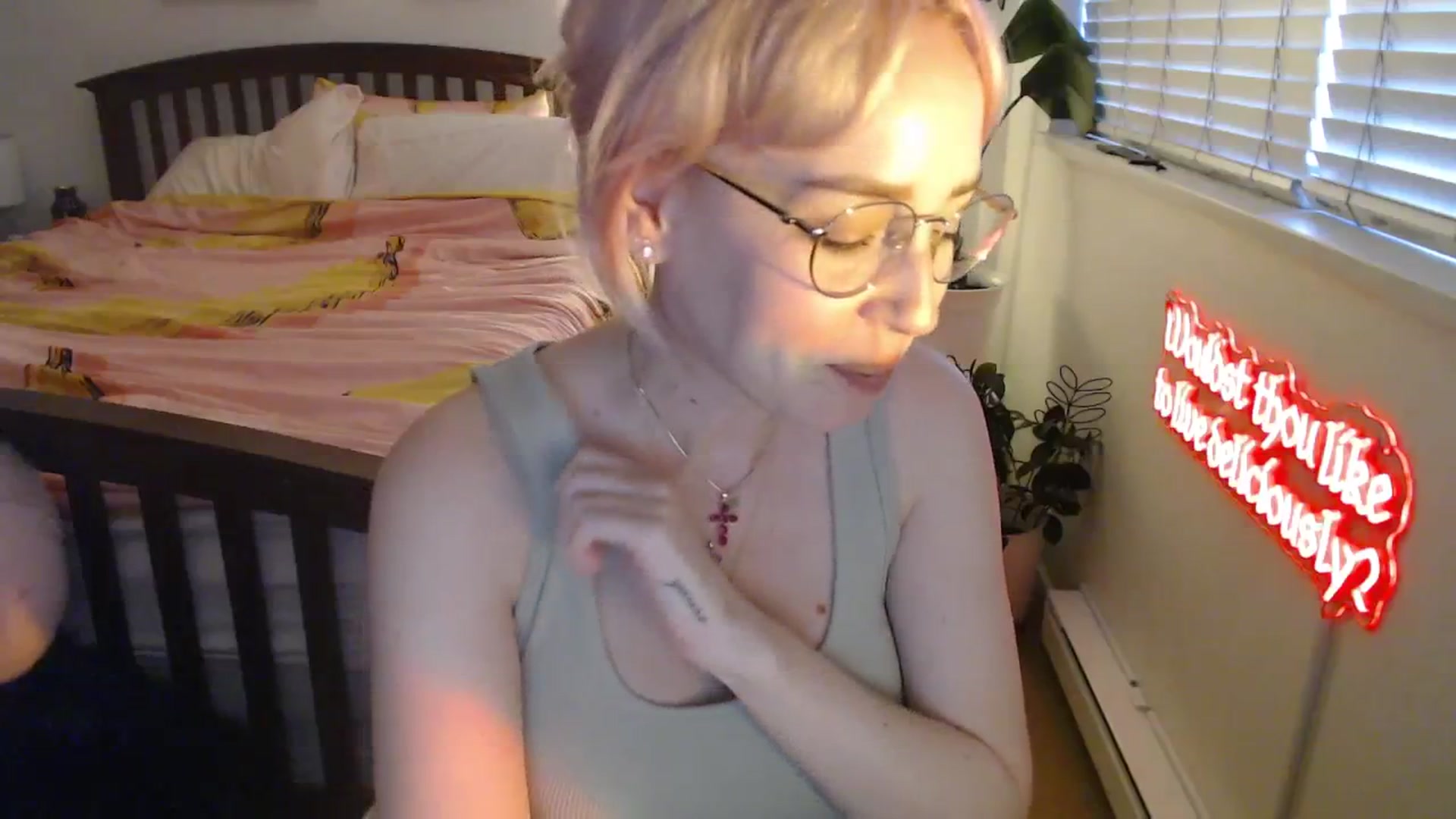 Gallery image thumbnail from NahlaHoney's myfreecams stream on, 09/11/2025, 03:14 image 11 of 20