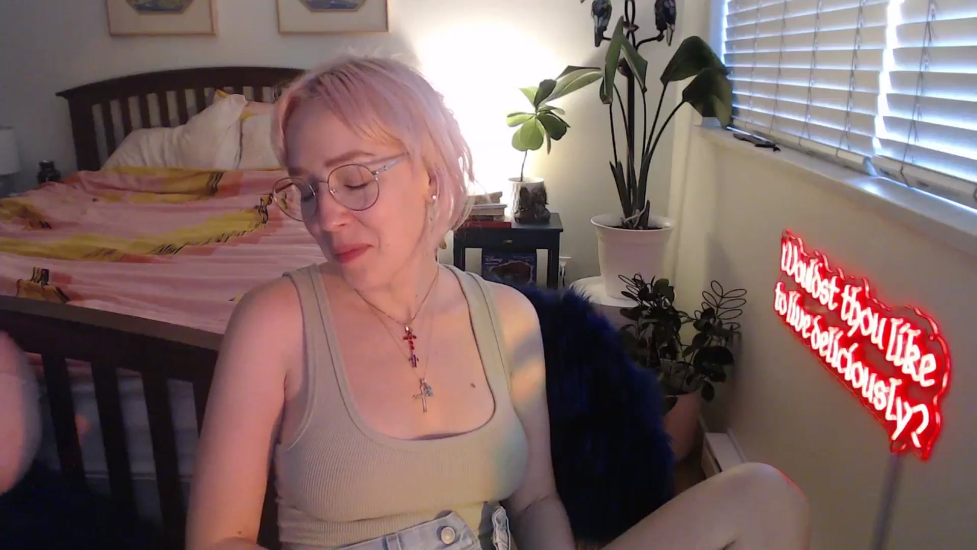Gallery image thumbnail from NahlaHoney's myfreecams stream on, 09/11/2025, 03:14 image 8 of 20
