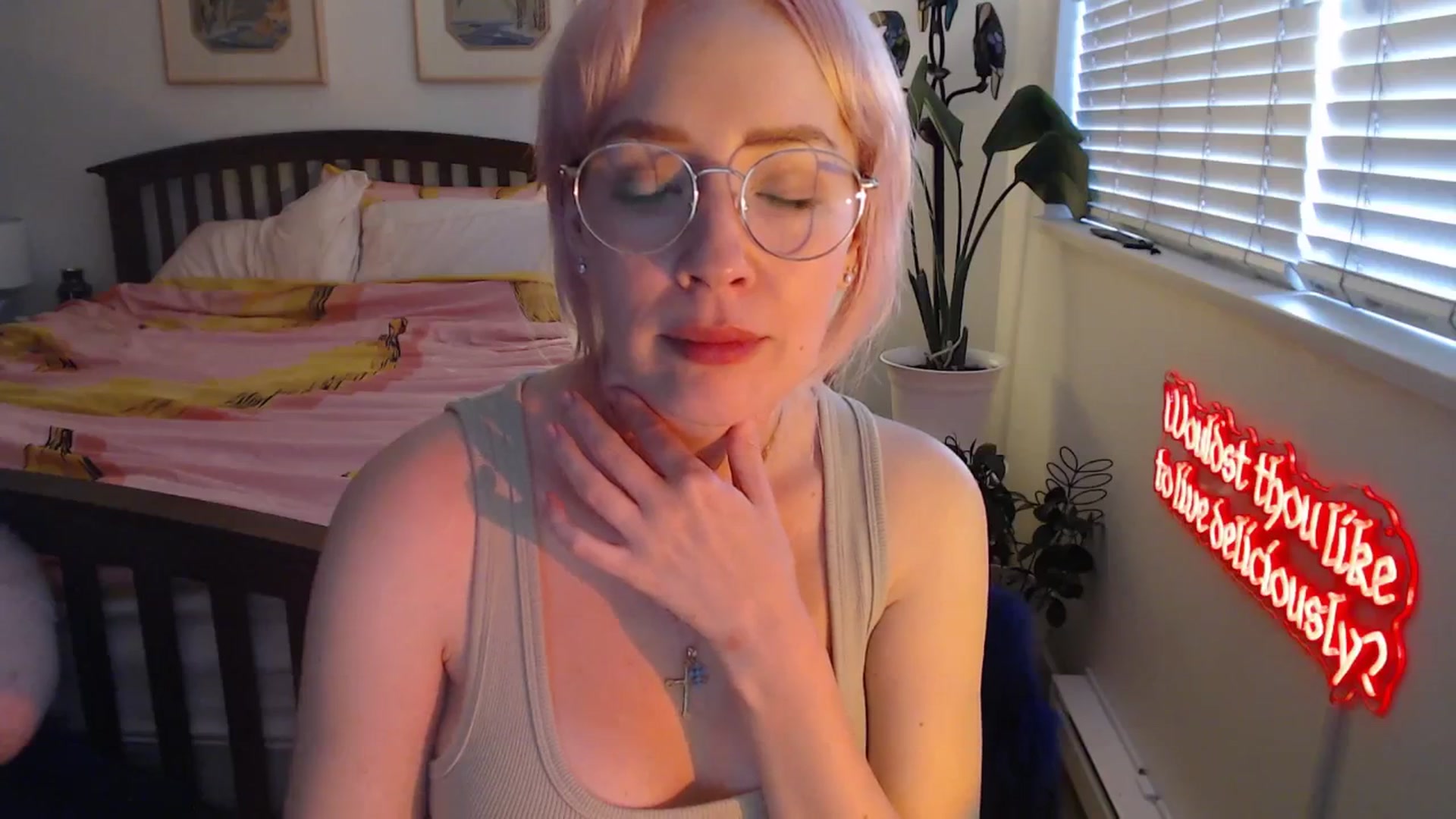 Gallery image thumbnail from NahlaHoney's myfreecams stream on, 09/11/2025, 03:14 image 2 of 20