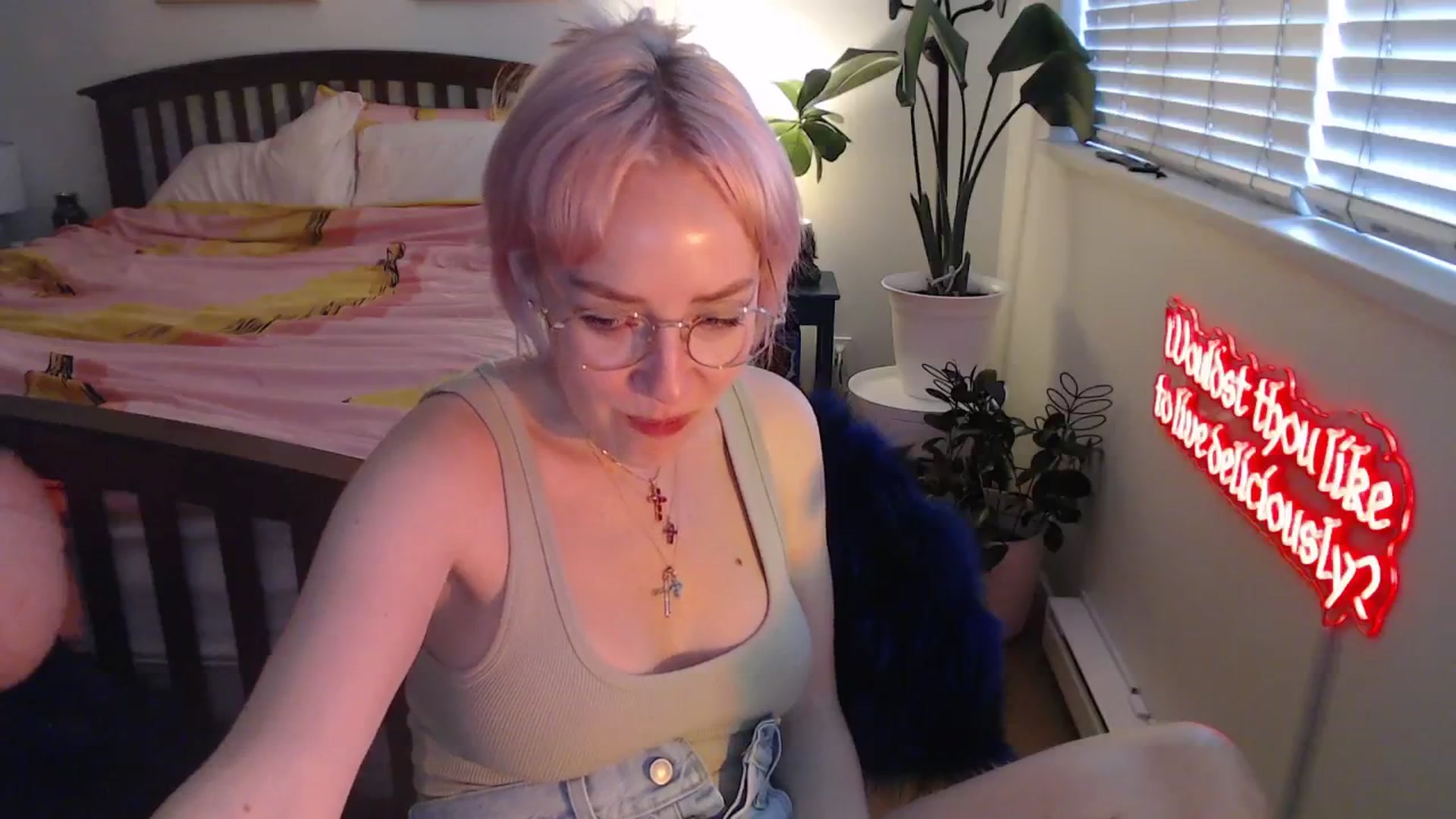 Gallery image thumbnail from NahlaHoney's myfreecams stream on, 09/11/2025, 03:14 image 5 of 20