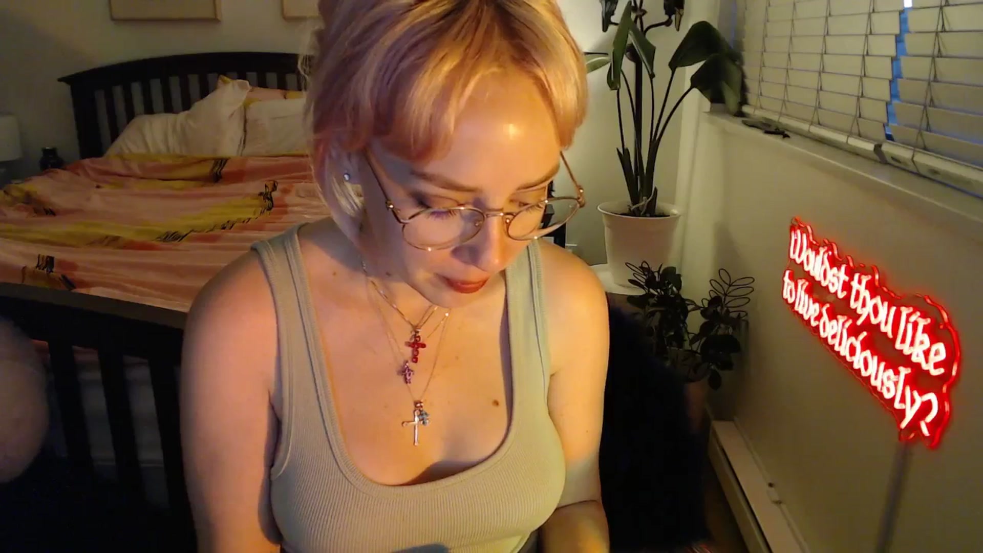 Gallery image thumbnail from NahlaHoney's myfreecams stream on, 09/11/2025, 03:14 image 17 of 20