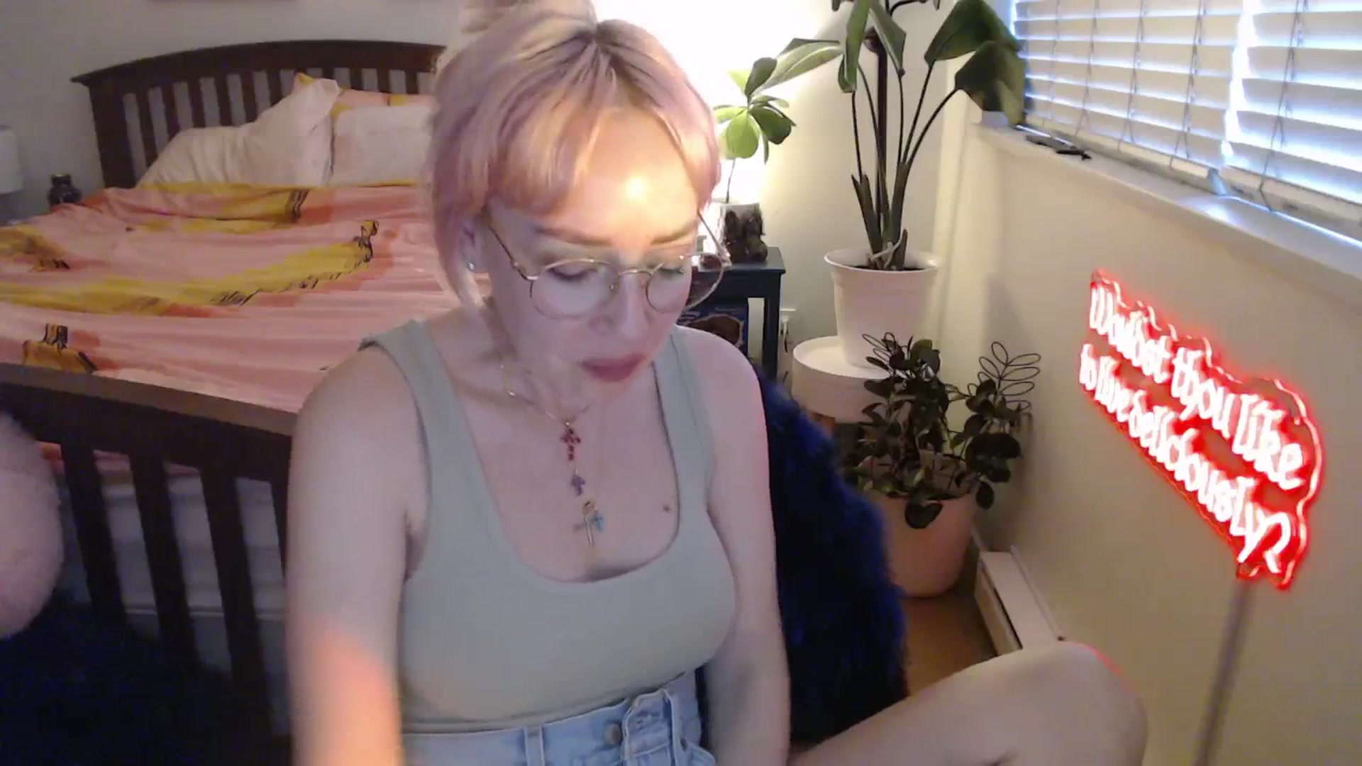 Gallery image thumbnail from NahlaHoney's myfreecams stream on, 09/11/2025, 03:14 image 10 of 20