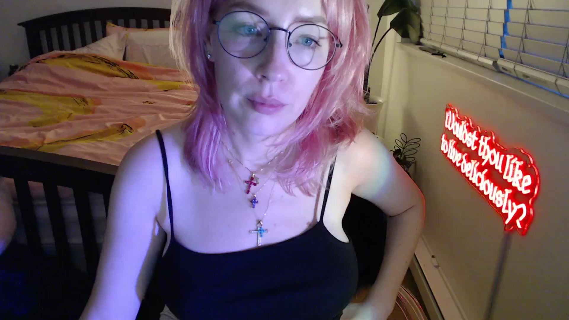 Gallery image thumbnail from NahlaHoney's myfreecams stream on, 09/14/2025, 03:43 image 6 of 20
