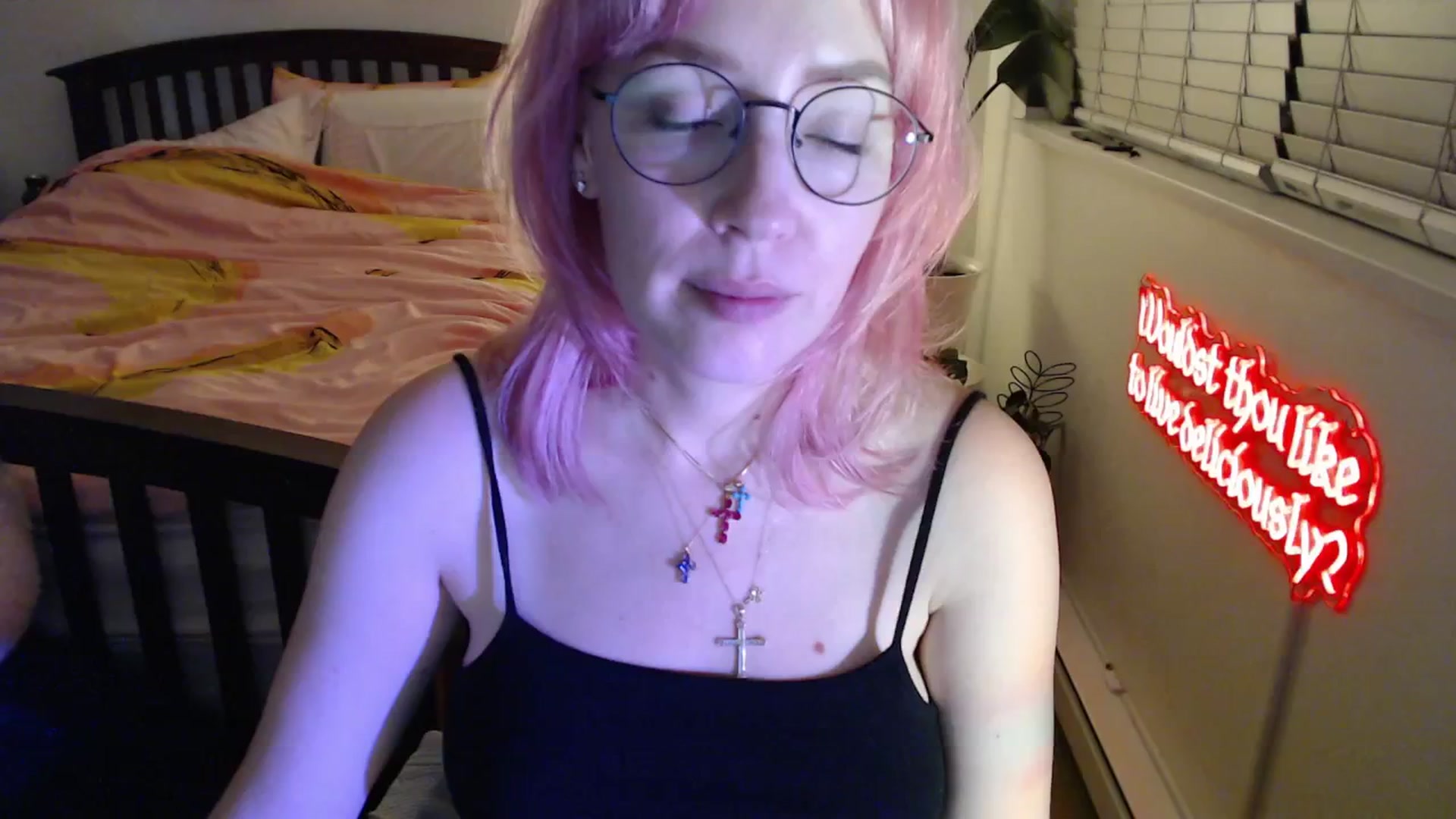 Gallery image thumbnail from NahlaHoney's myfreecams stream on, 09/14/2025, 03:43 image 15 of 20