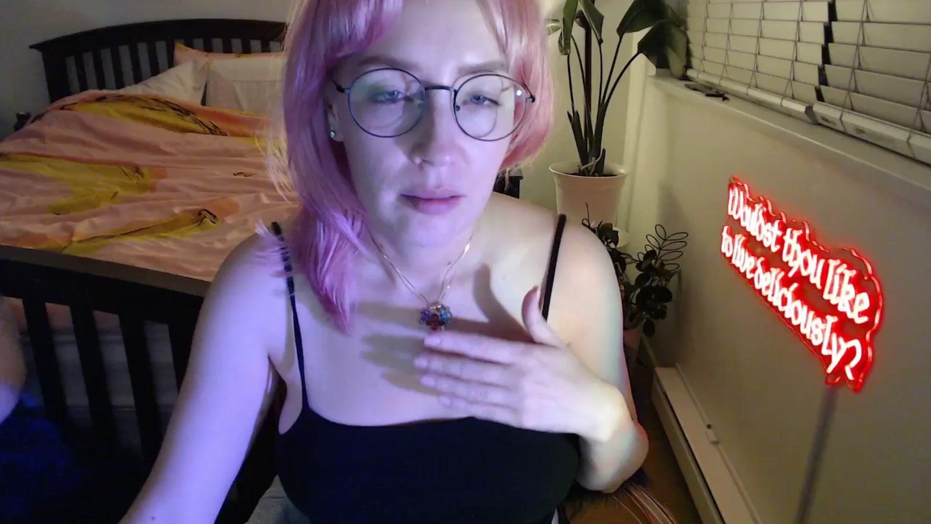 Gallery image thumbnail from NahlaHoney's myfreecams stream on, 09/14/2025, 03:43 image 12 of 20