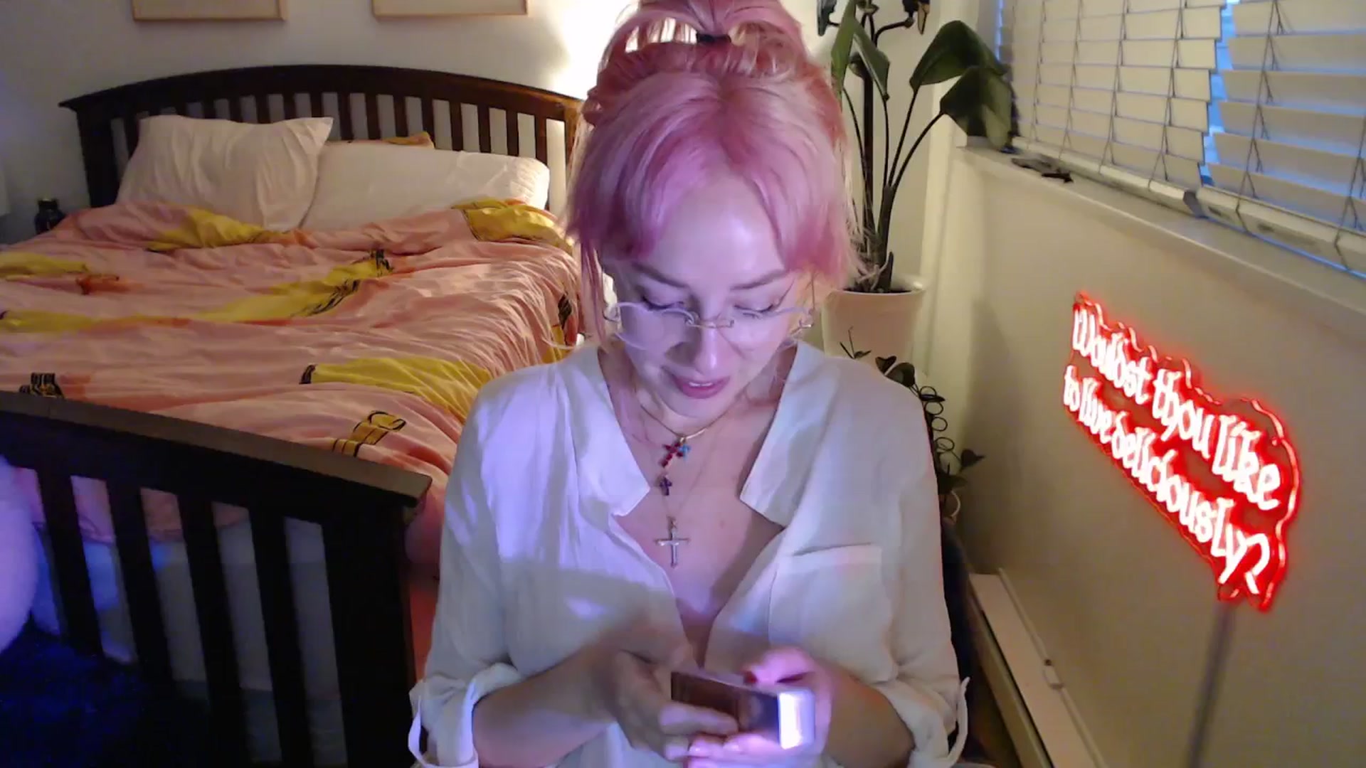 Gallery image thumbnail from NahlaHoney's myfreecams stream on, 09/15/2025, 03:42 image 4 of 20