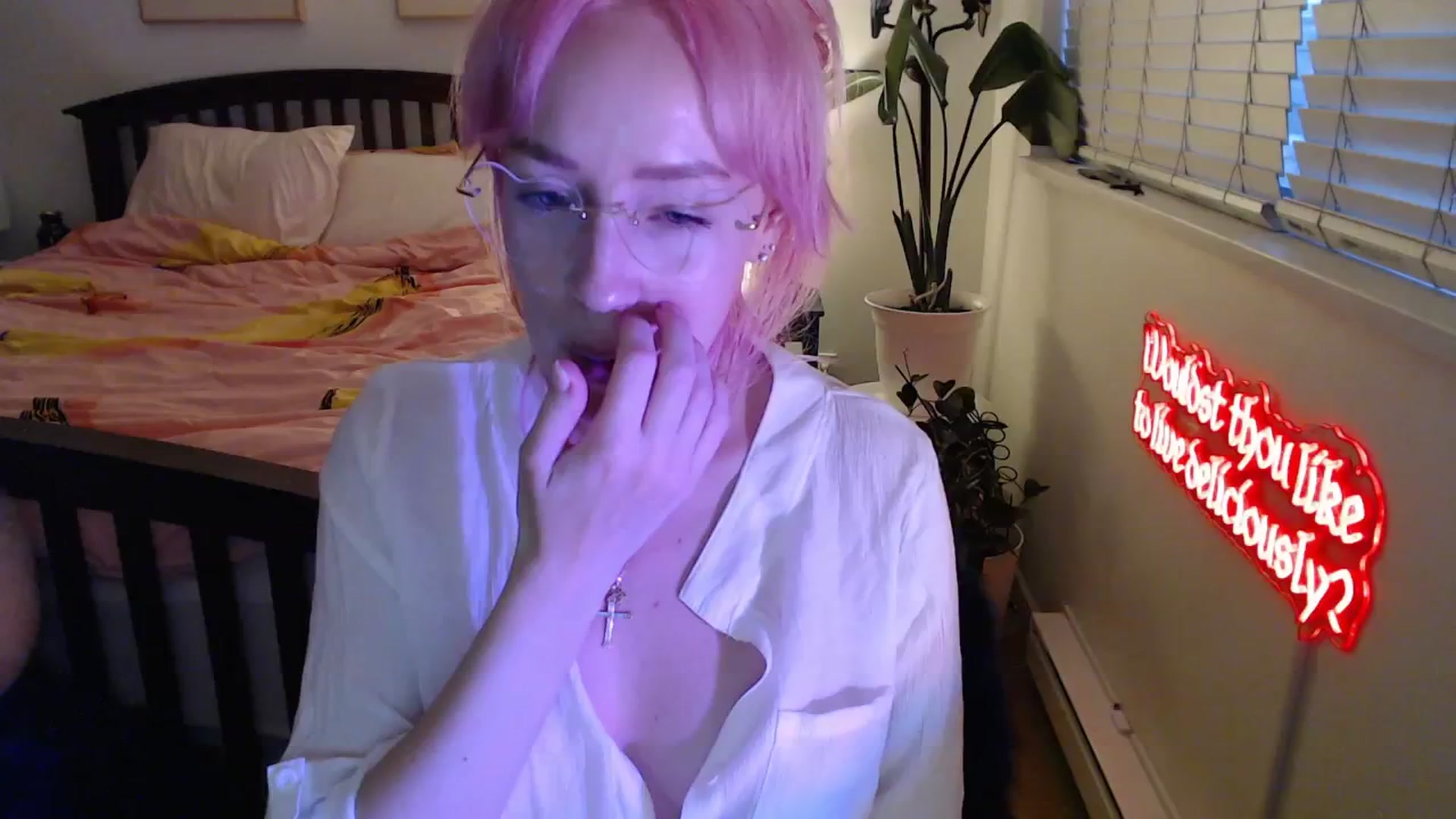 Gallery image thumbnail from NahlaHoney's myfreecams stream on, 09/15/2025, 03:42 image 3 of 20