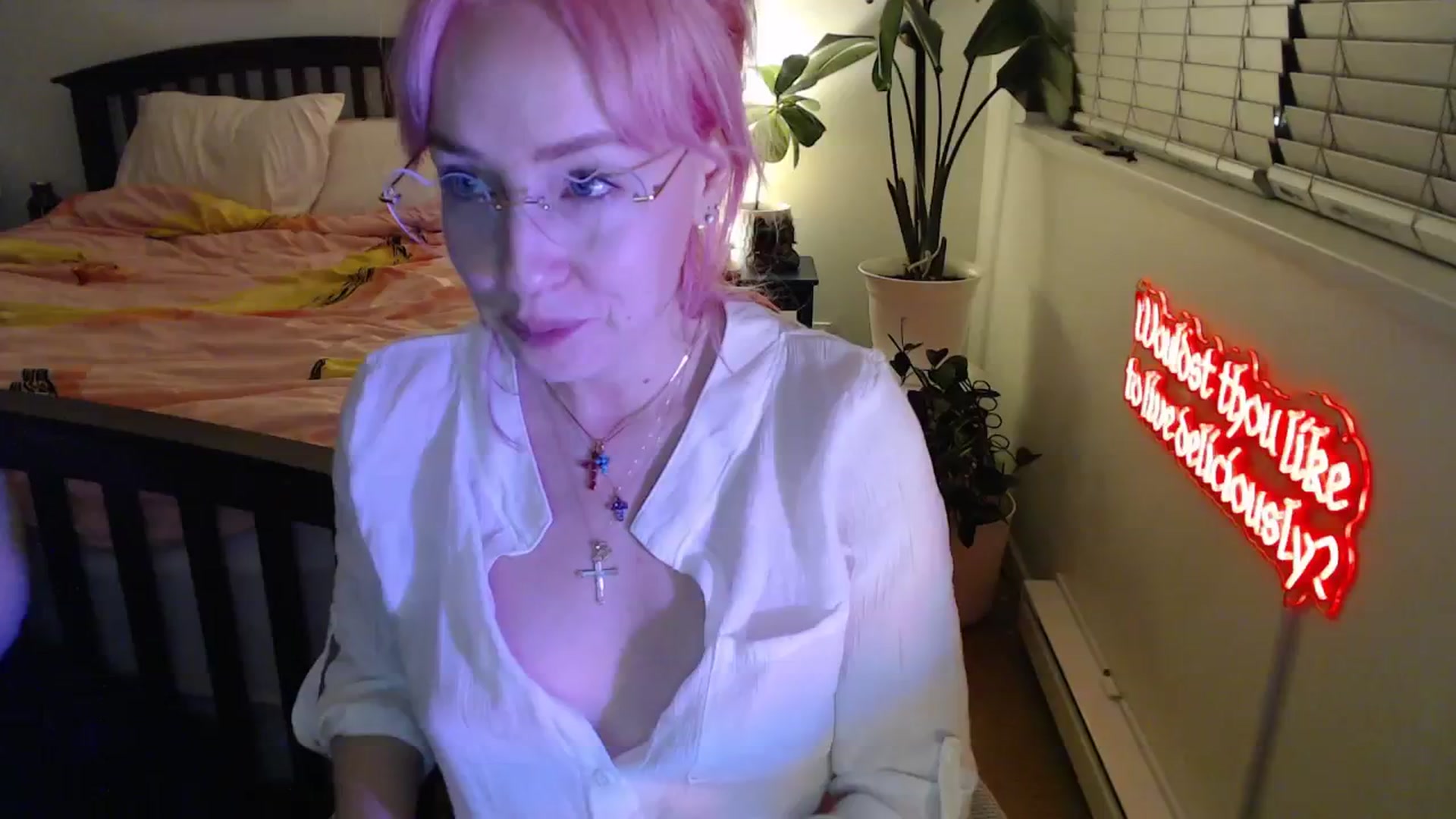 Gallery image thumbnail from NahlaHoney's myfreecams stream on, 09/15/2025, 03:42 image 12 of 20