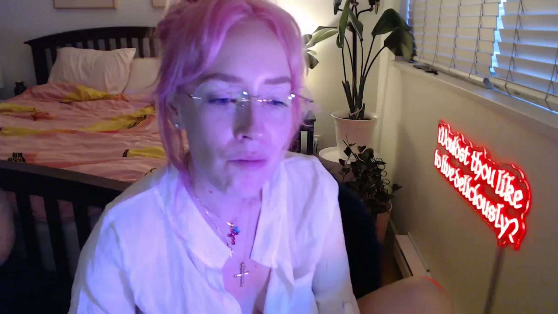 Gallery image thumbnail from NahlaHoney's myfreecams stream on, 09/15/2025, 03:42 image 1 of 20