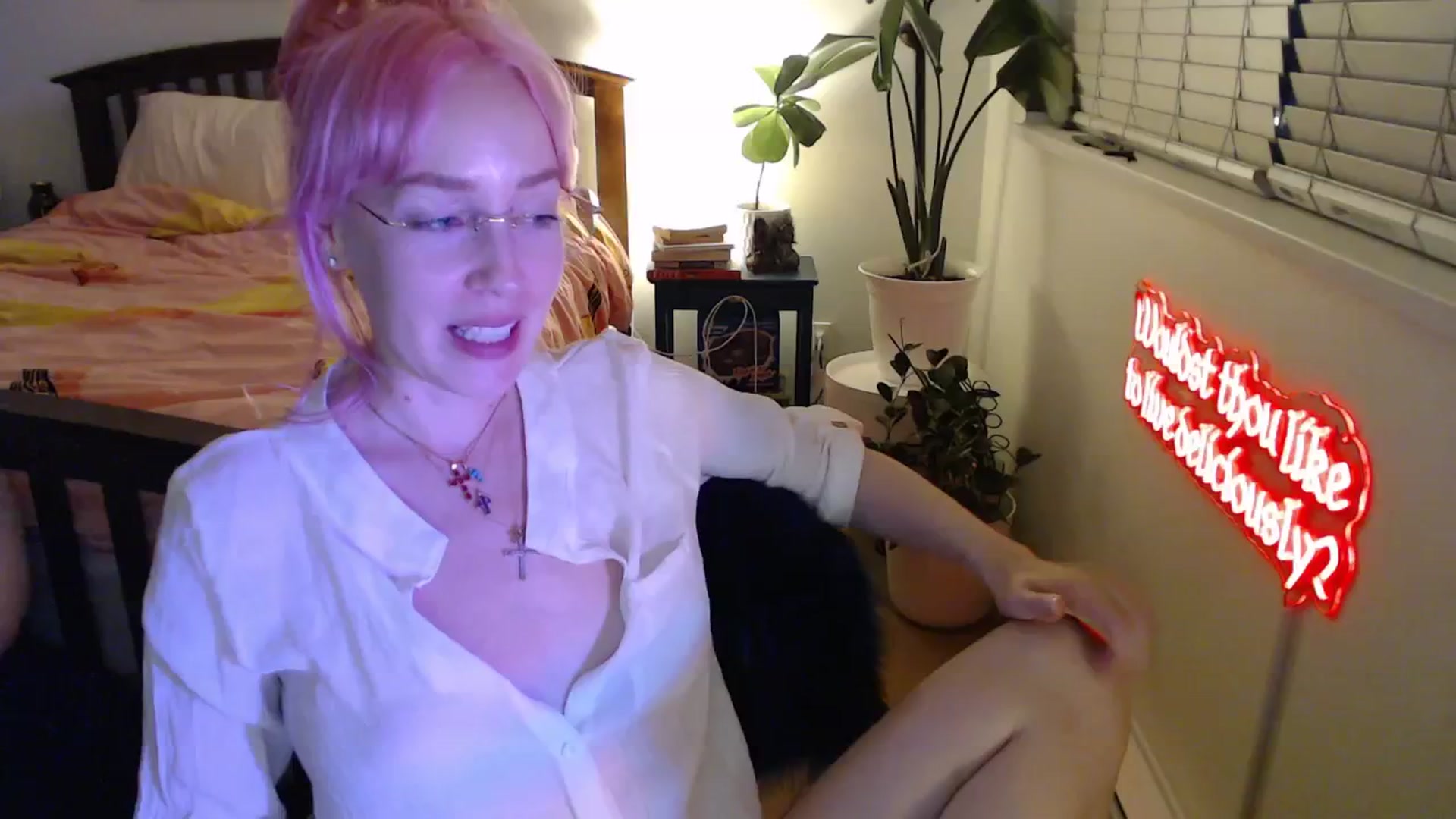 Gallery image thumbnail from NahlaHoney's myfreecams stream on, 09/15/2025, 03:42 image 10 of 20