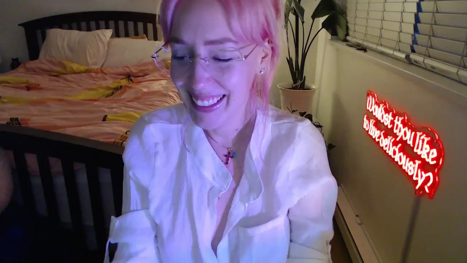 Gallery image thumbnail from NahlaHoney's myfreecams stream on, 09/15/2025, 03:42 image 8 of 20