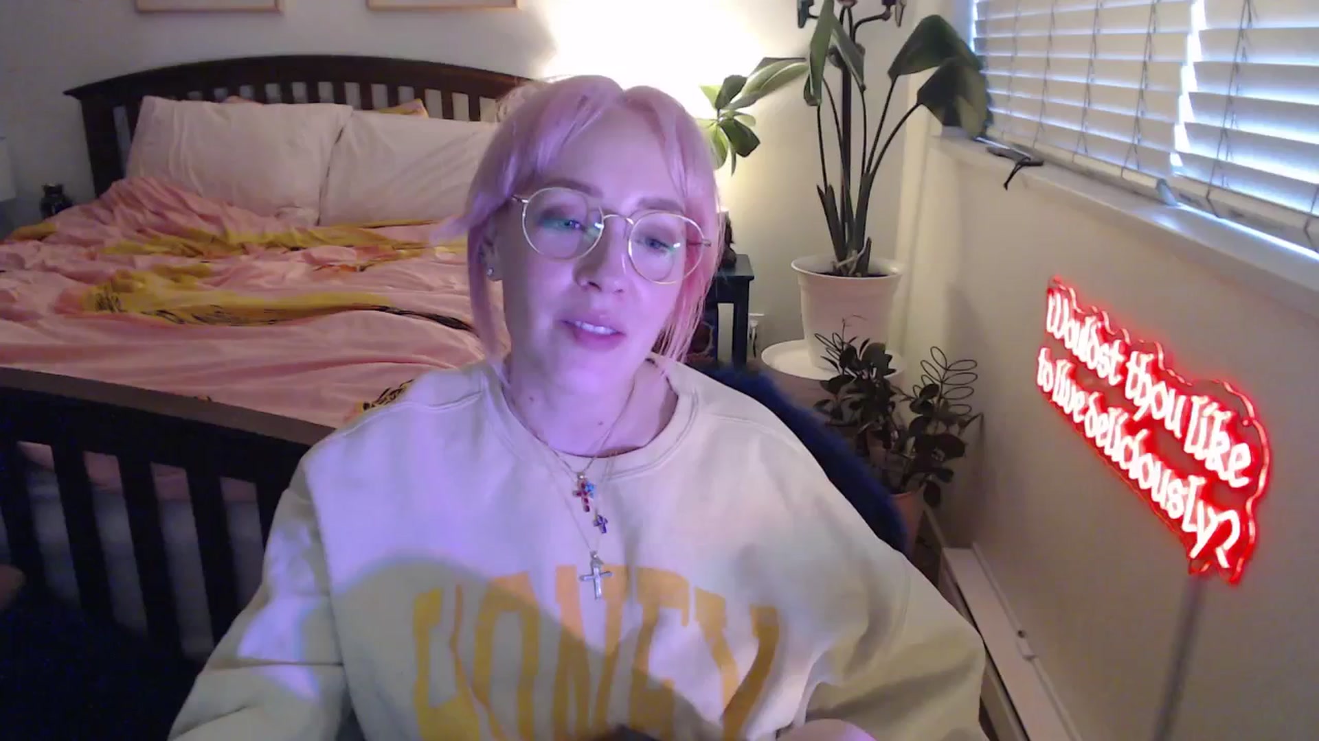 Gallery image thumbnail from NahlaHoney's myfreecams stream on, 09/17/2025, 02:27 image 14 of 20