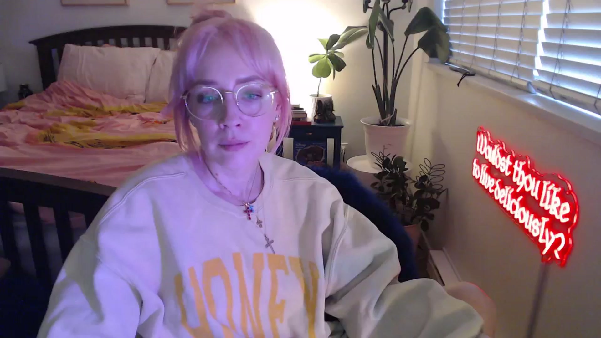 Gallery image thumbnail from NahlaHoney's myfreecams stream on, 09/17/2025, 02:27 image 11 of 20