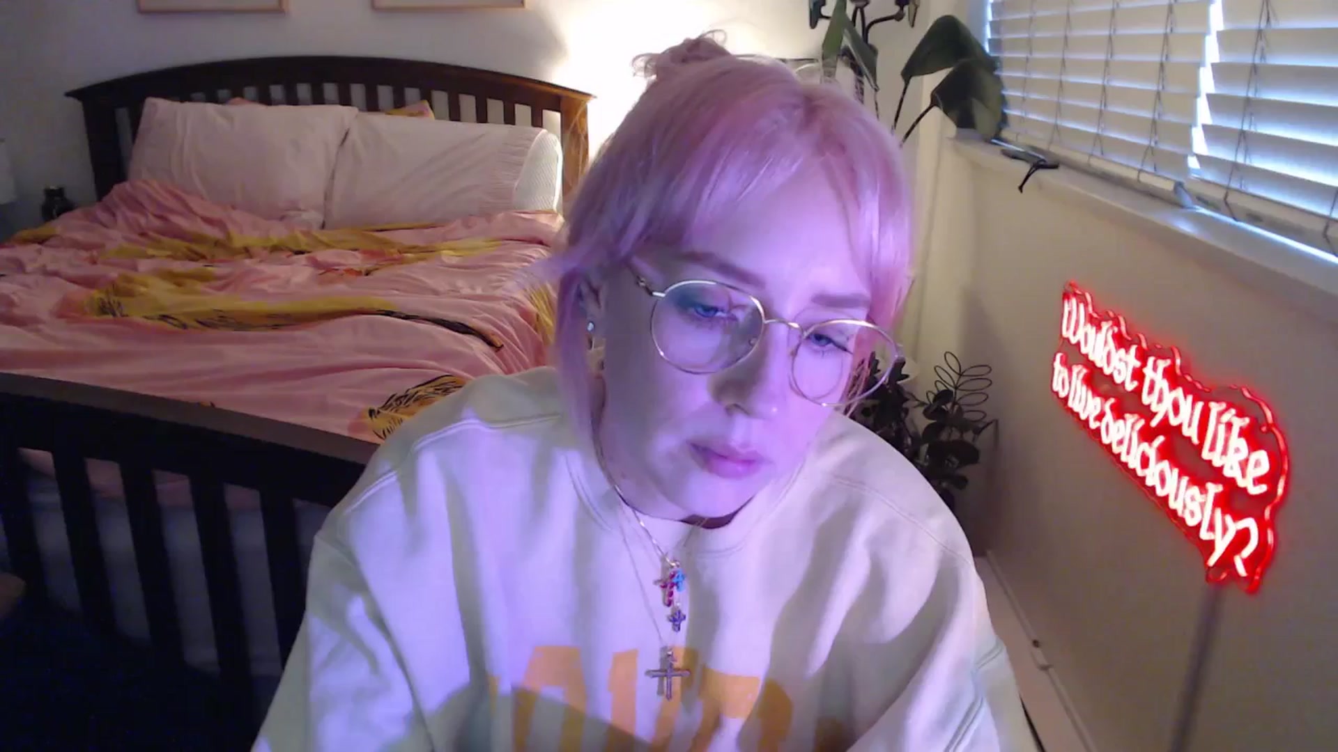 Gallery image thumbnail from NahlaHoney's myfreecams stream on, 09/17/2025, 02:27 image 15 of 20