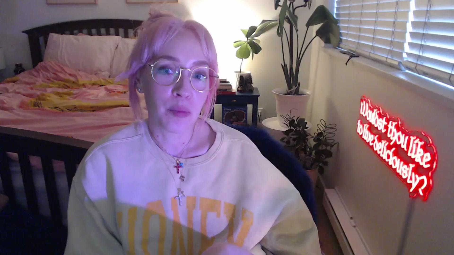 Gallery image thumbnail from NahlaHoney's myfreecams stream on, 09/17/2025, 02:27 image 12 of 20